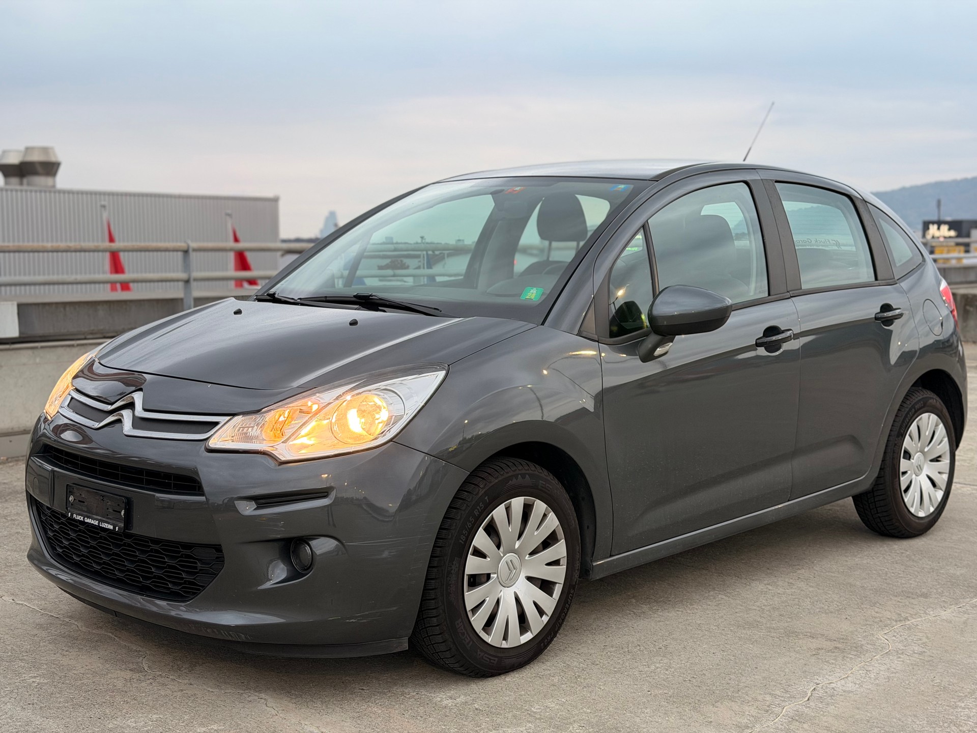 CITROEN C3 1.2i Attraction-image-4