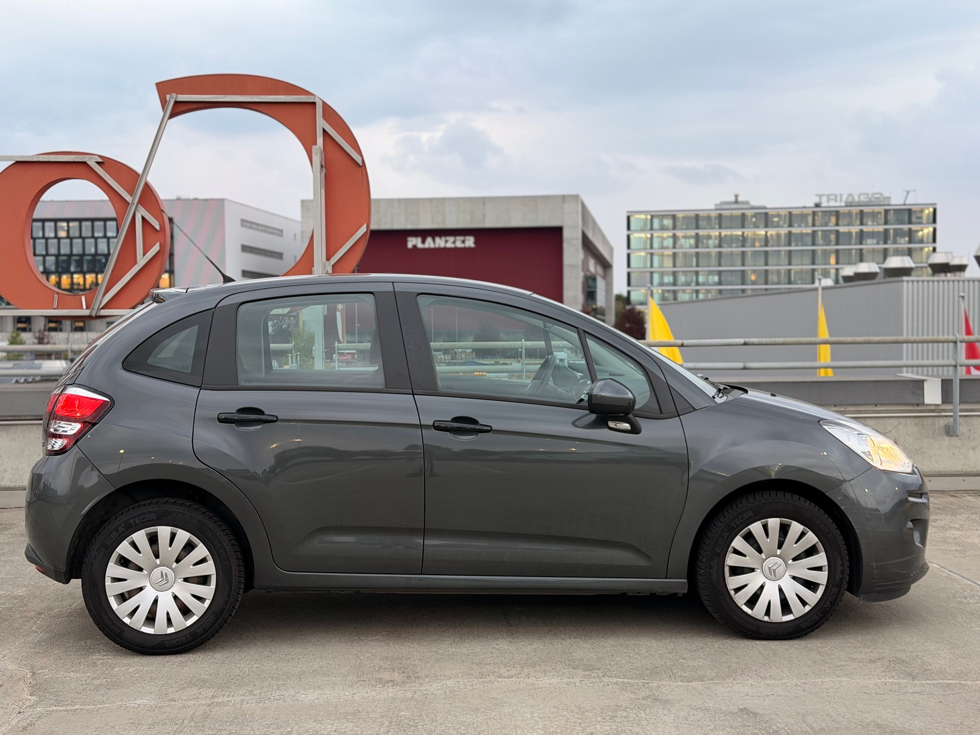 CITROEN C3 1.2i Attraction-image-2