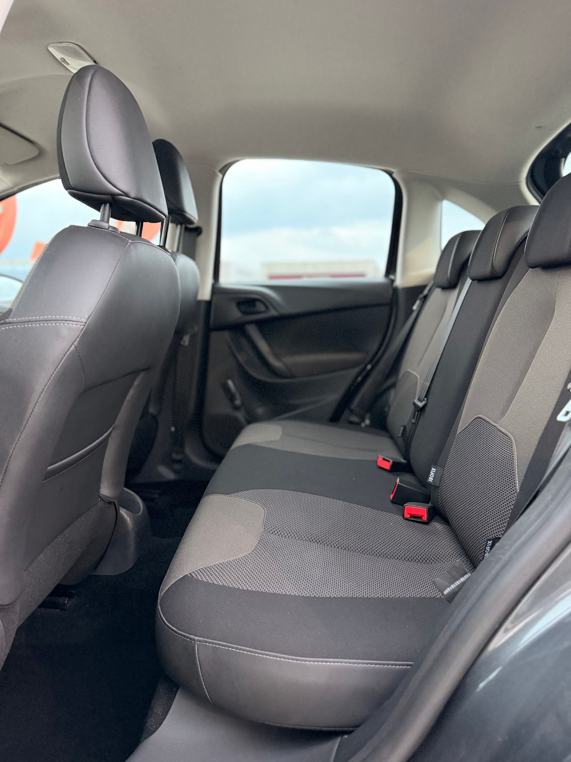 CITROEN C3 1.2i Attraction-image-12