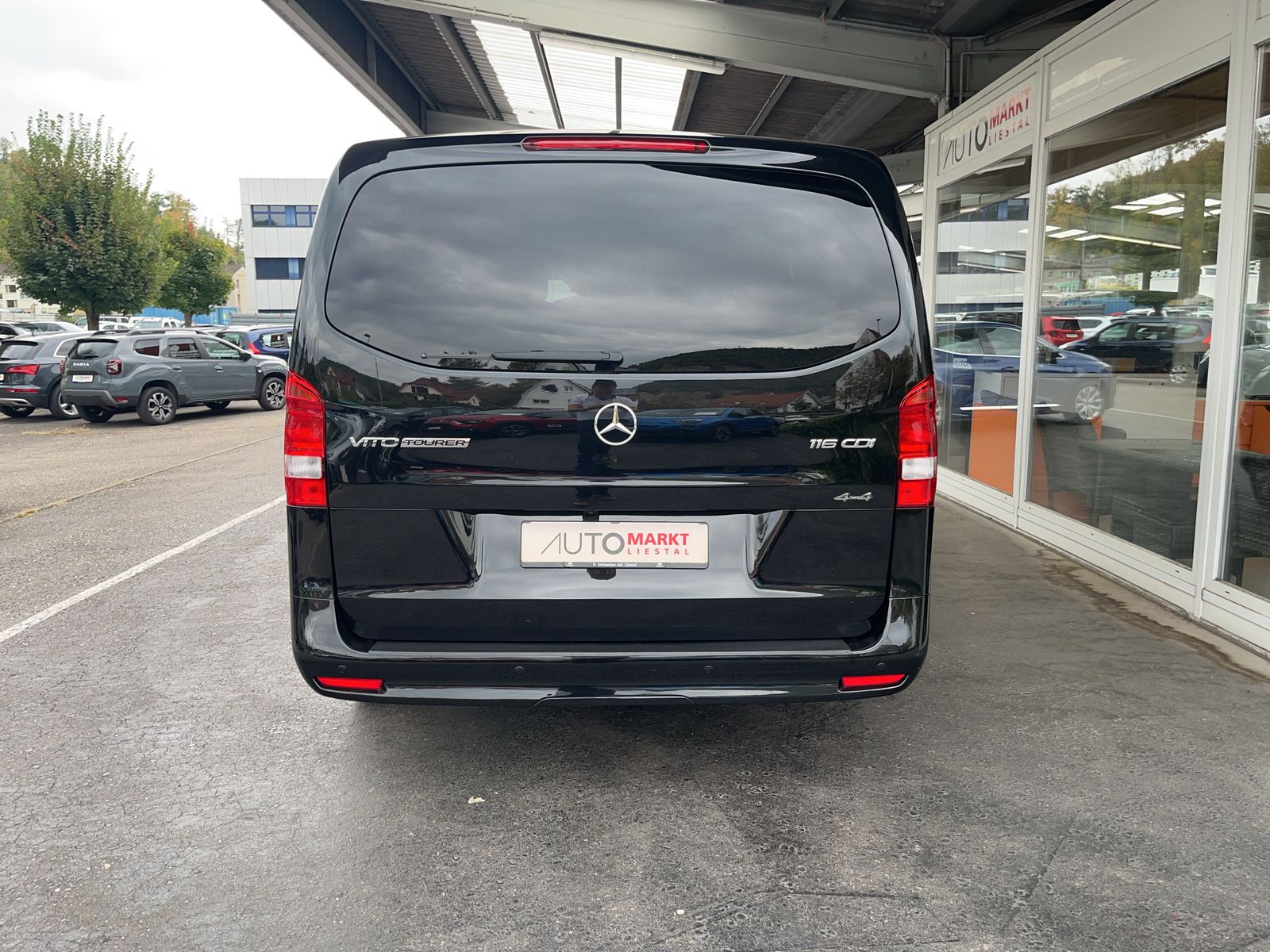 MERCEDES-BENZ Vito 116 CDI Lang Select Tourer 4Matic 9G-Tronic-image-14