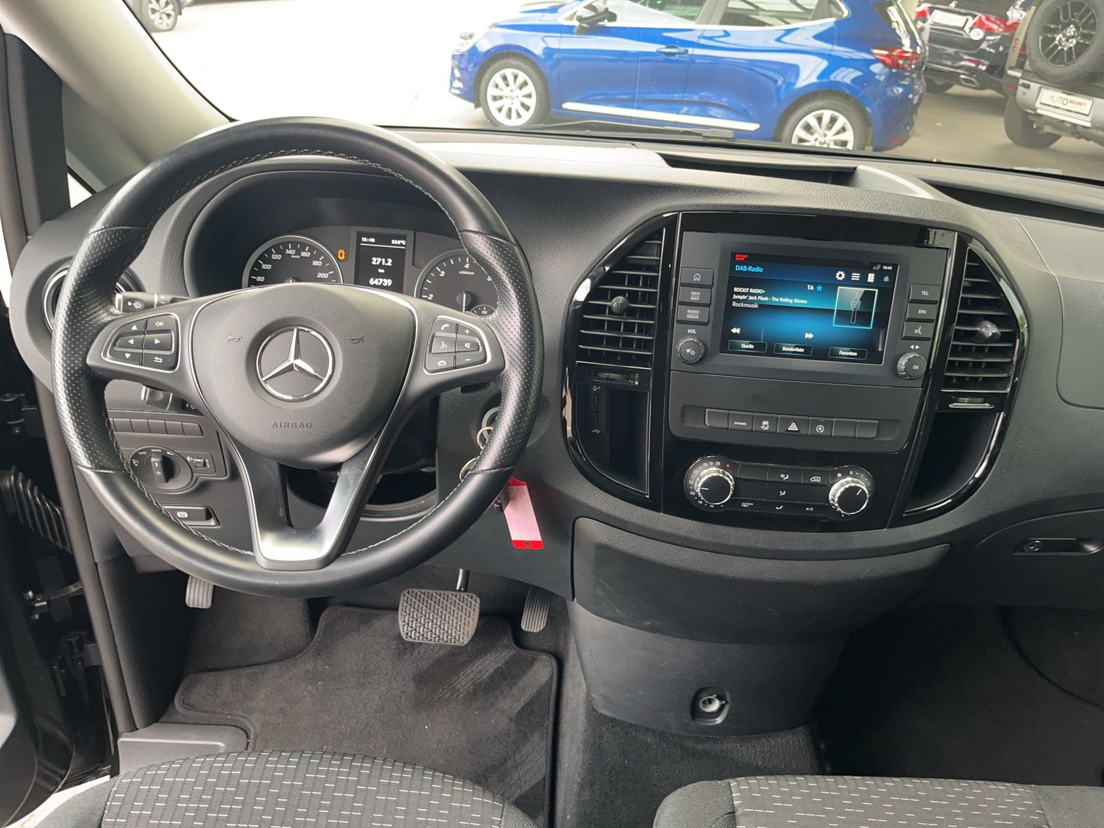 MERCEDES-BENZ Vito 116 CDI Lang Select Tourer 4Matic 9G-Tronic-image-10