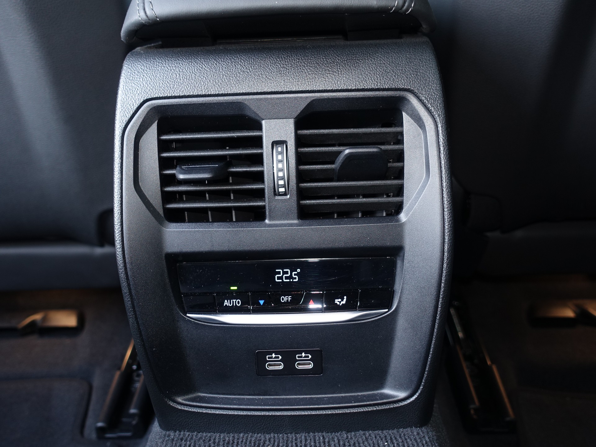 BMW M3 Touring xDrive Competition M-image-14