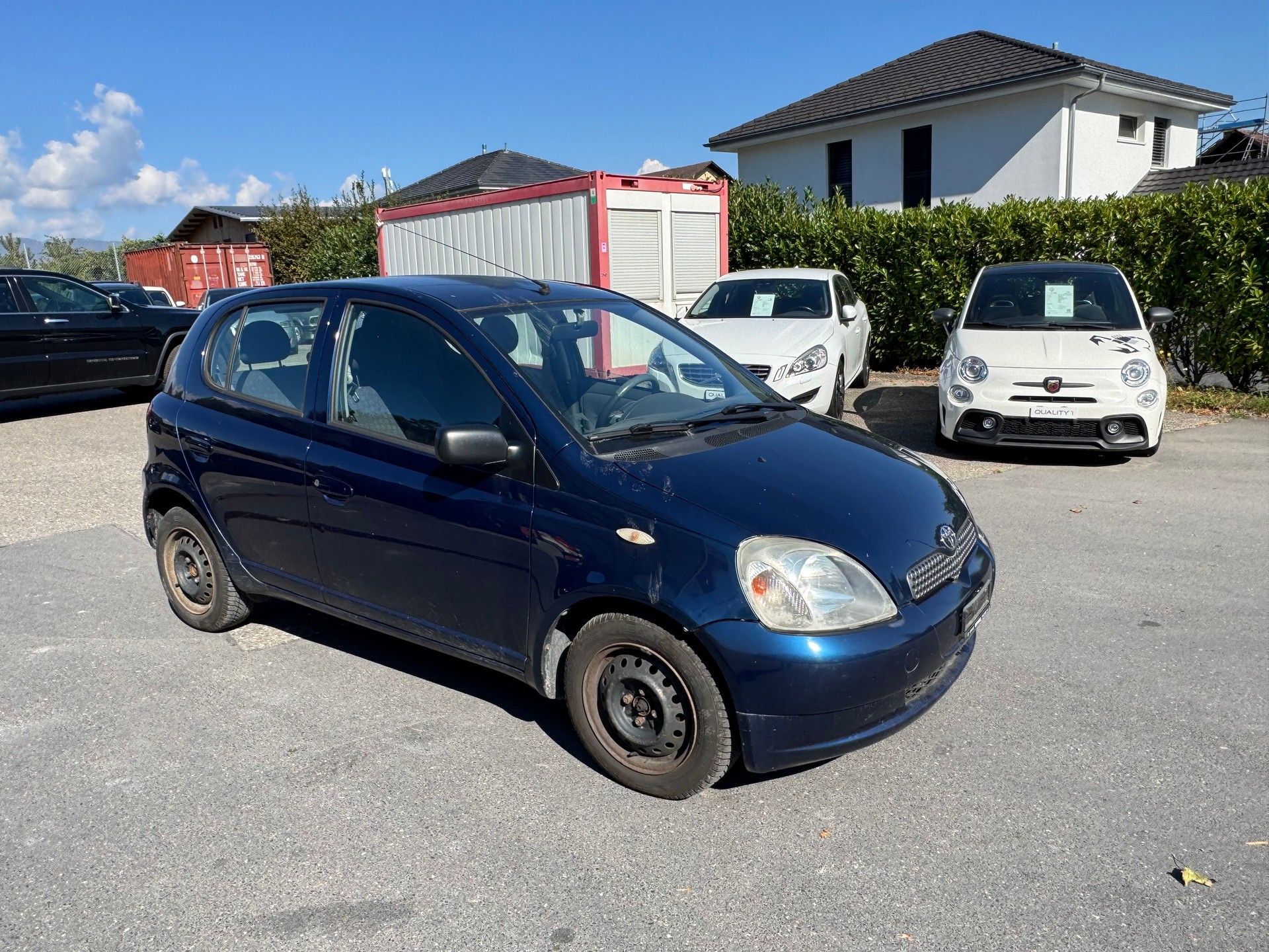 TOYOTA Yaris 1.3 Linea Sol-image-1