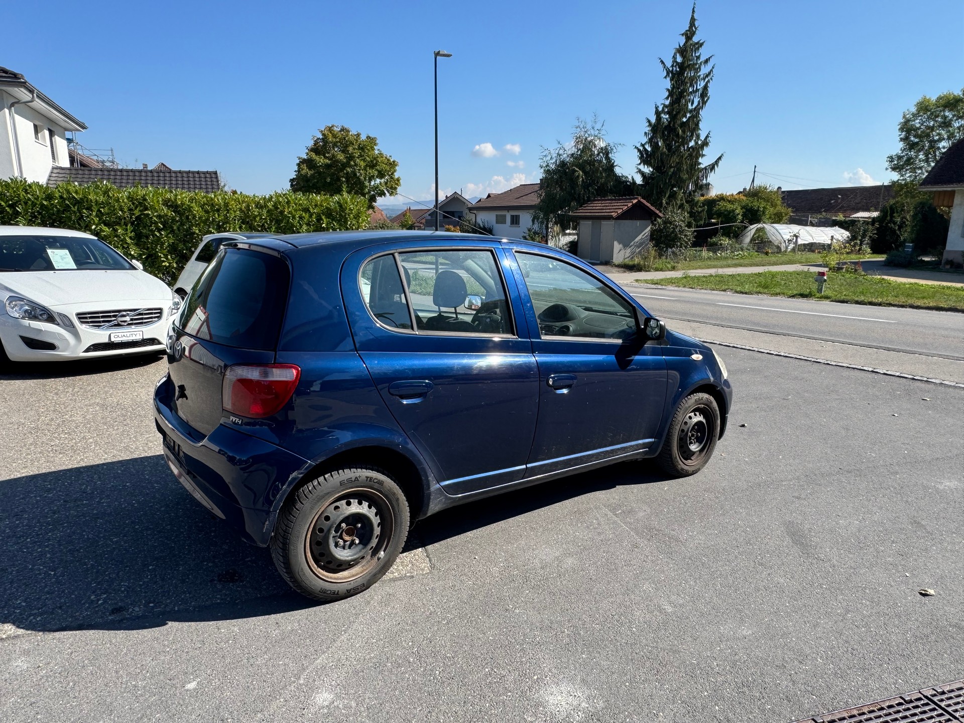 TOYOTA Yaris 1.3 Linea Sol-image-3