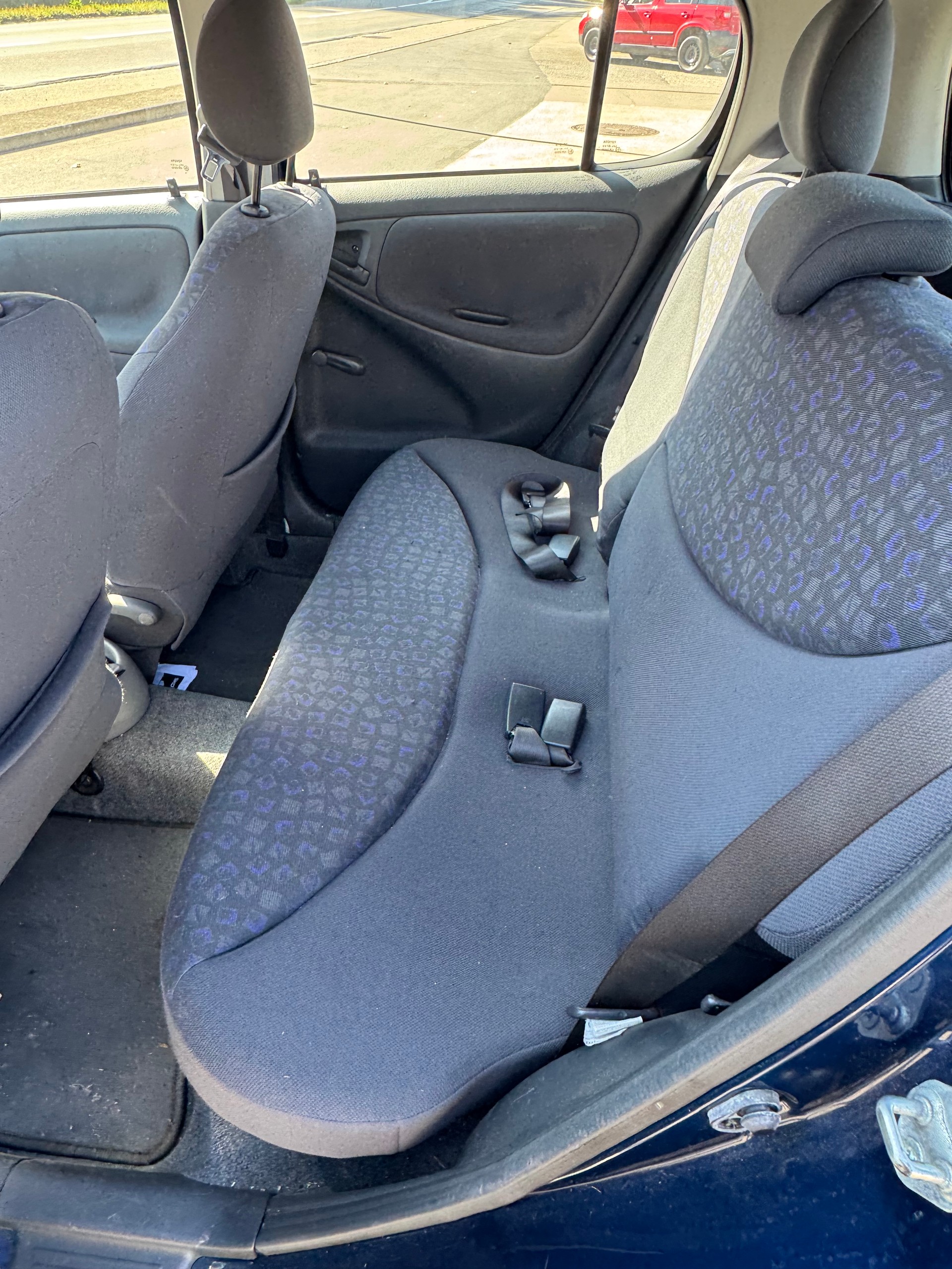TOYOTA Yaris 1.3 Linea Sol-image-7