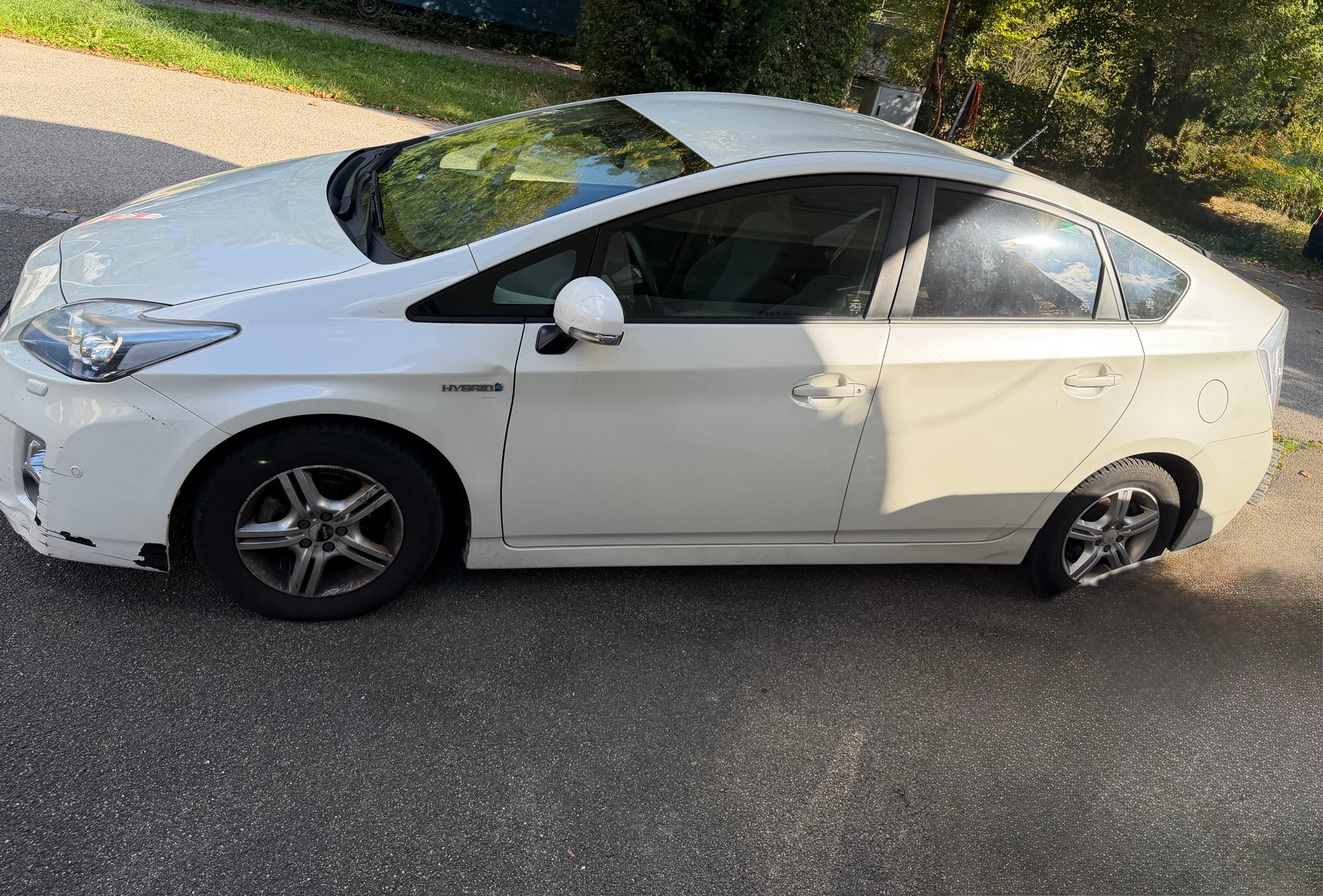 TOYOTA Prius 1.8 16V HSD Luna-image-6