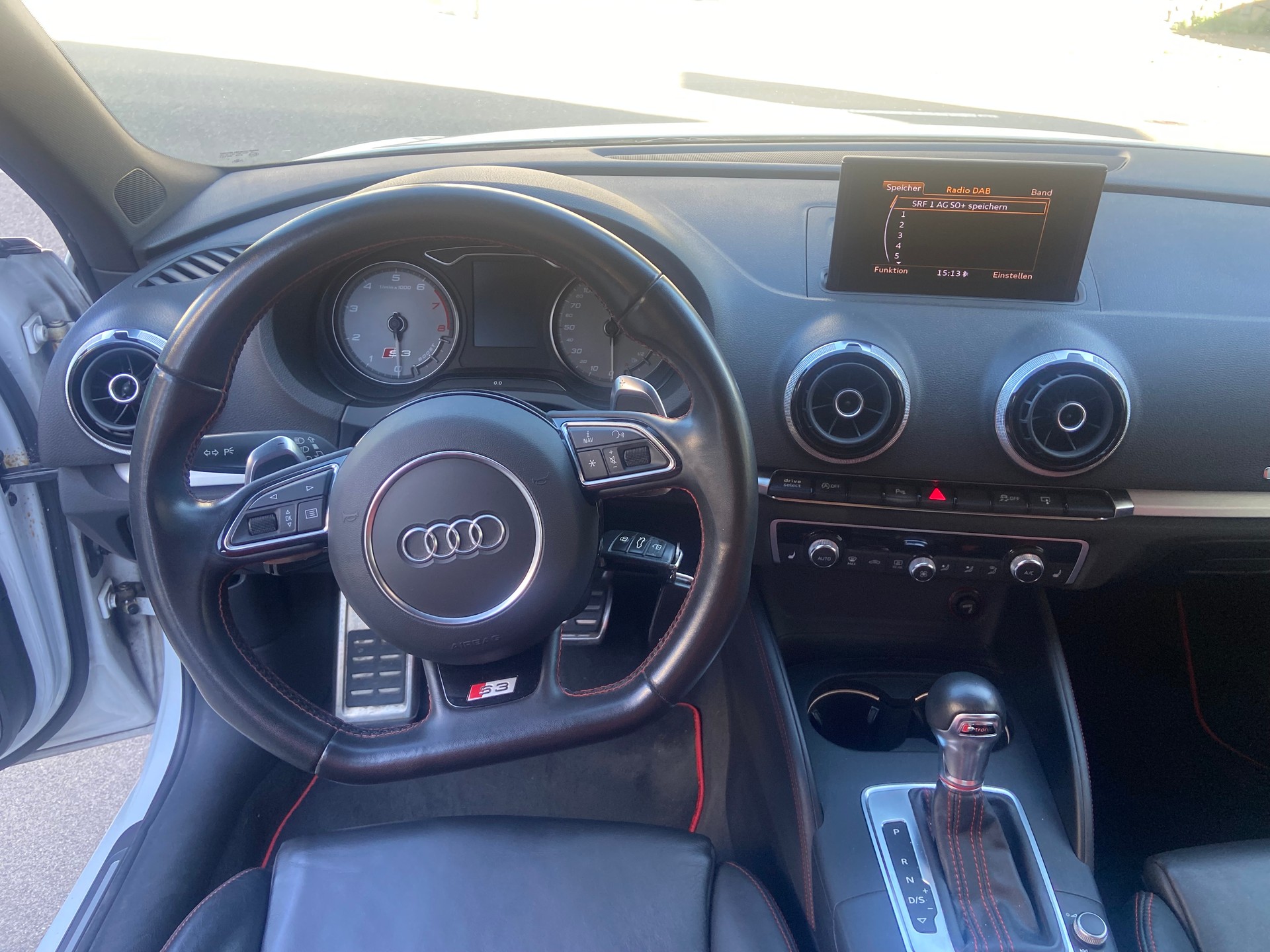 AUDI S3 Sportback 2.0 TFSI quattro S-tronic-image-6