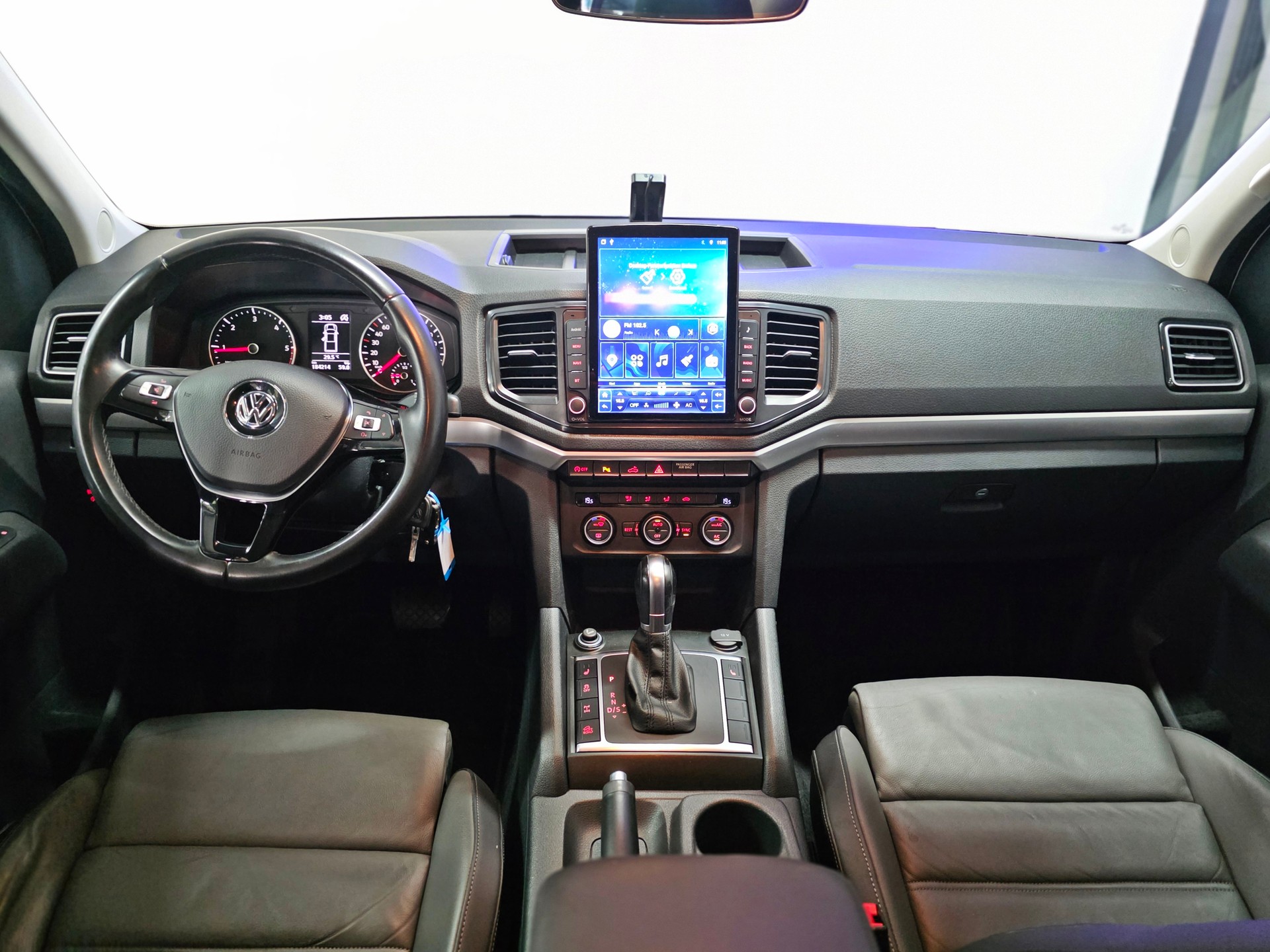 VW Amarok 3.0TDI Highline 4Motion Automatic-image-12