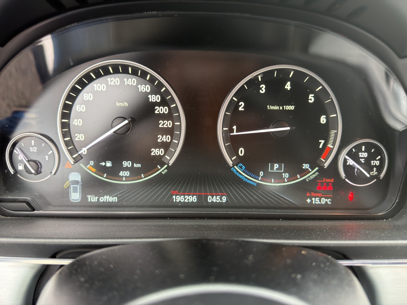 BMW 528i Touring xDrive-image-8