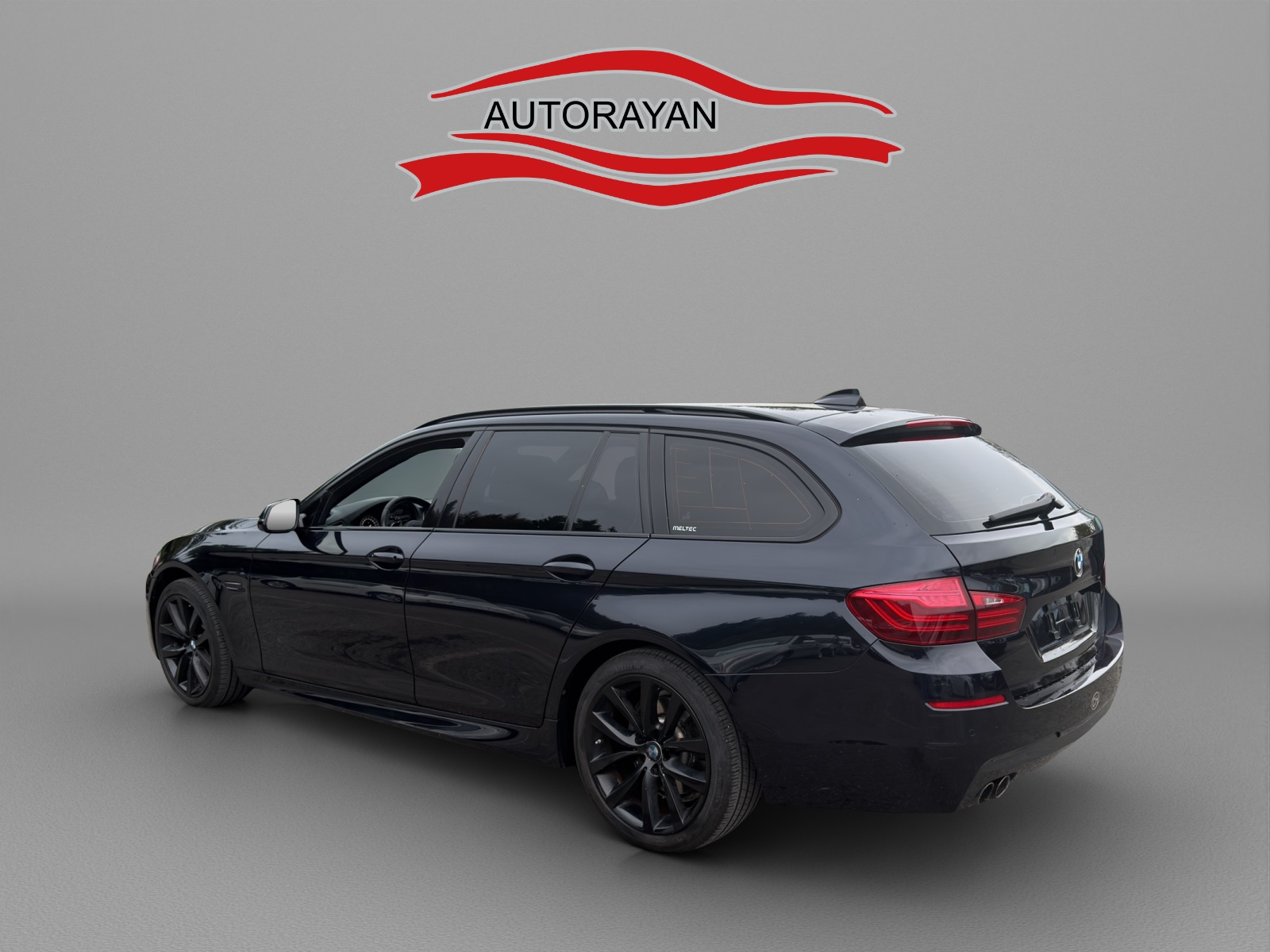 BMW 528i Touring xDrive-image-5