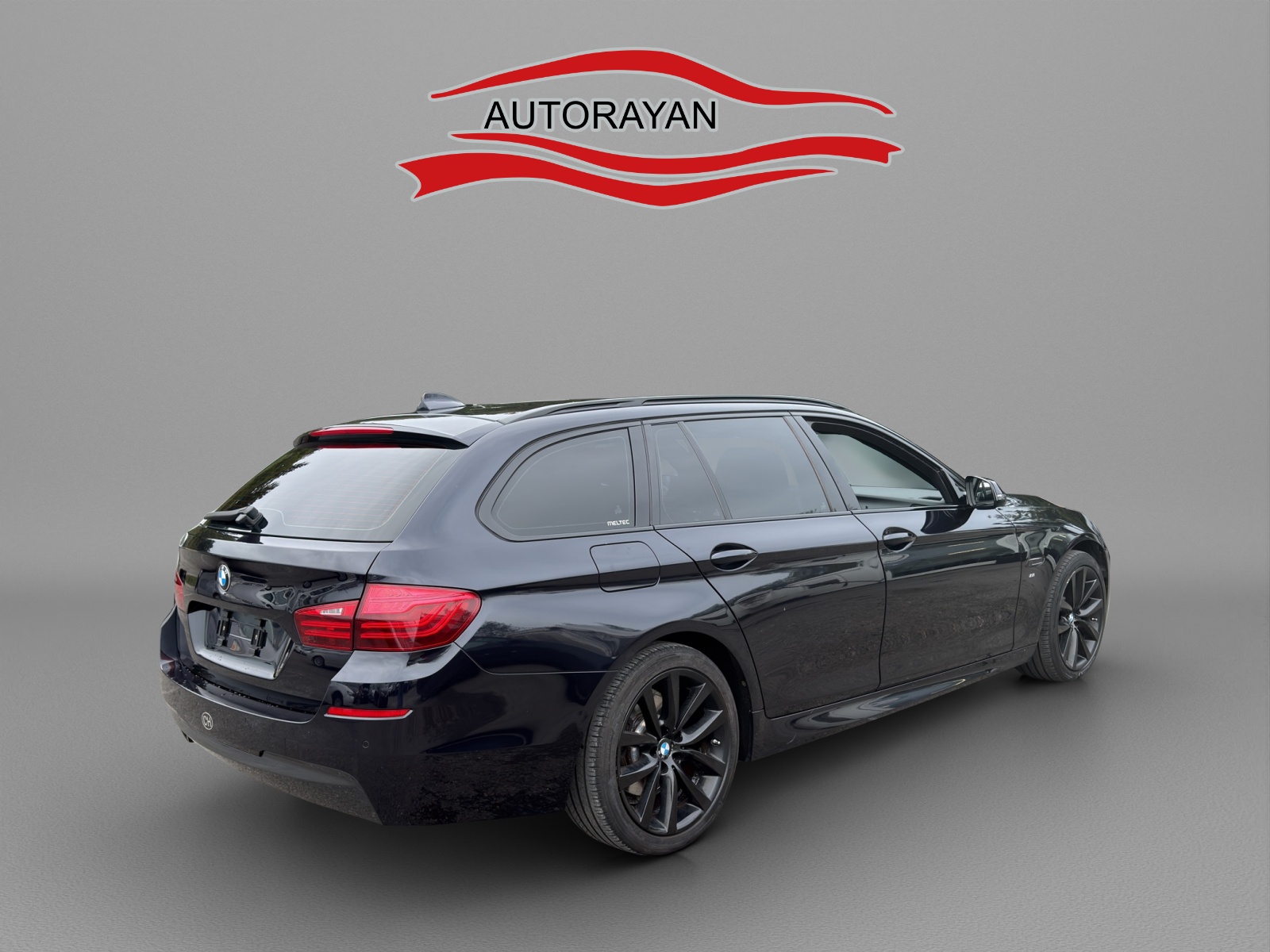 BMW 528i Touring xDrive-image-4