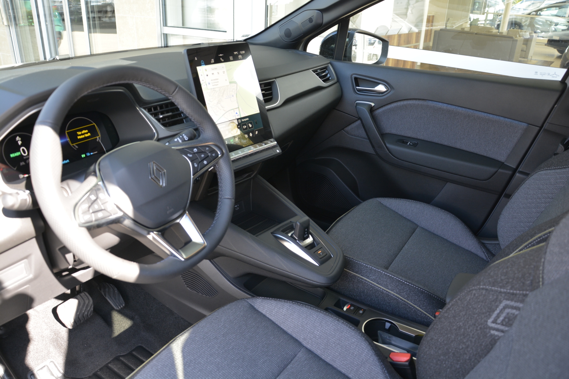RENAULT CAPTUR techno full hybrid E-Tech 160-image-4