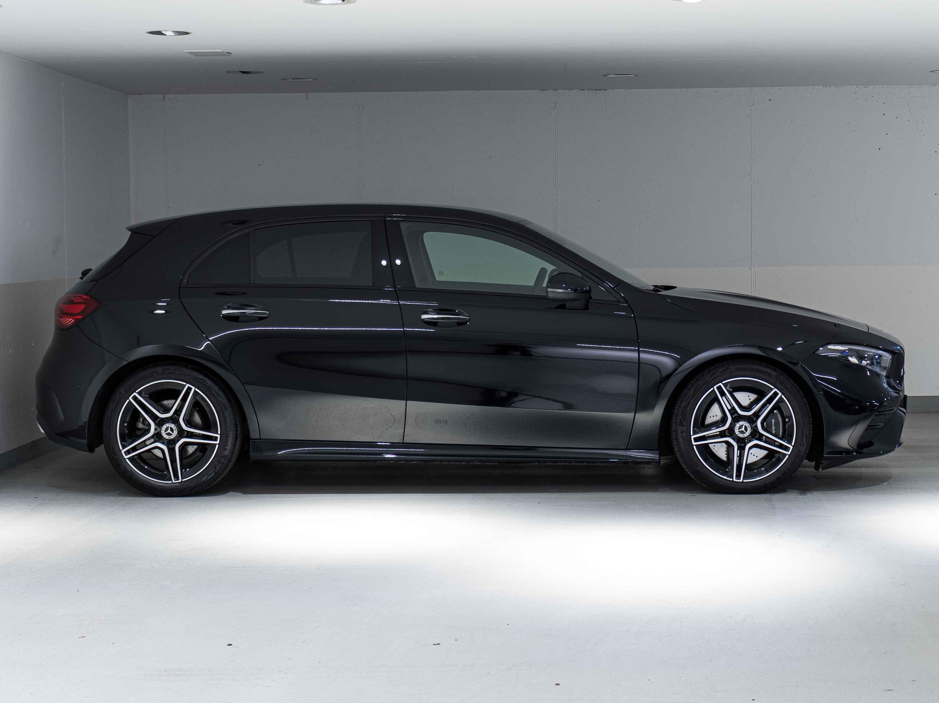 MERCEDES-BENZ A 250 4MATIC-image-1