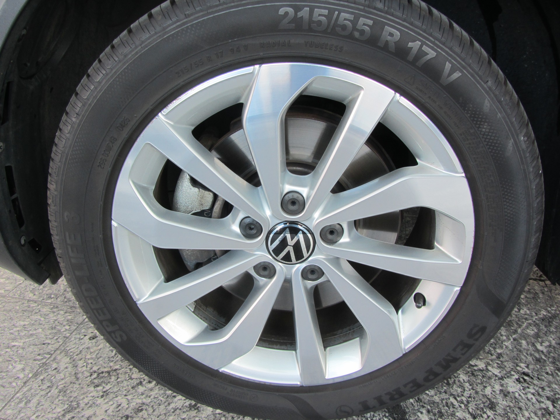 VW T-Roc 2.0 TSI Style DSG 4Motion-image-12