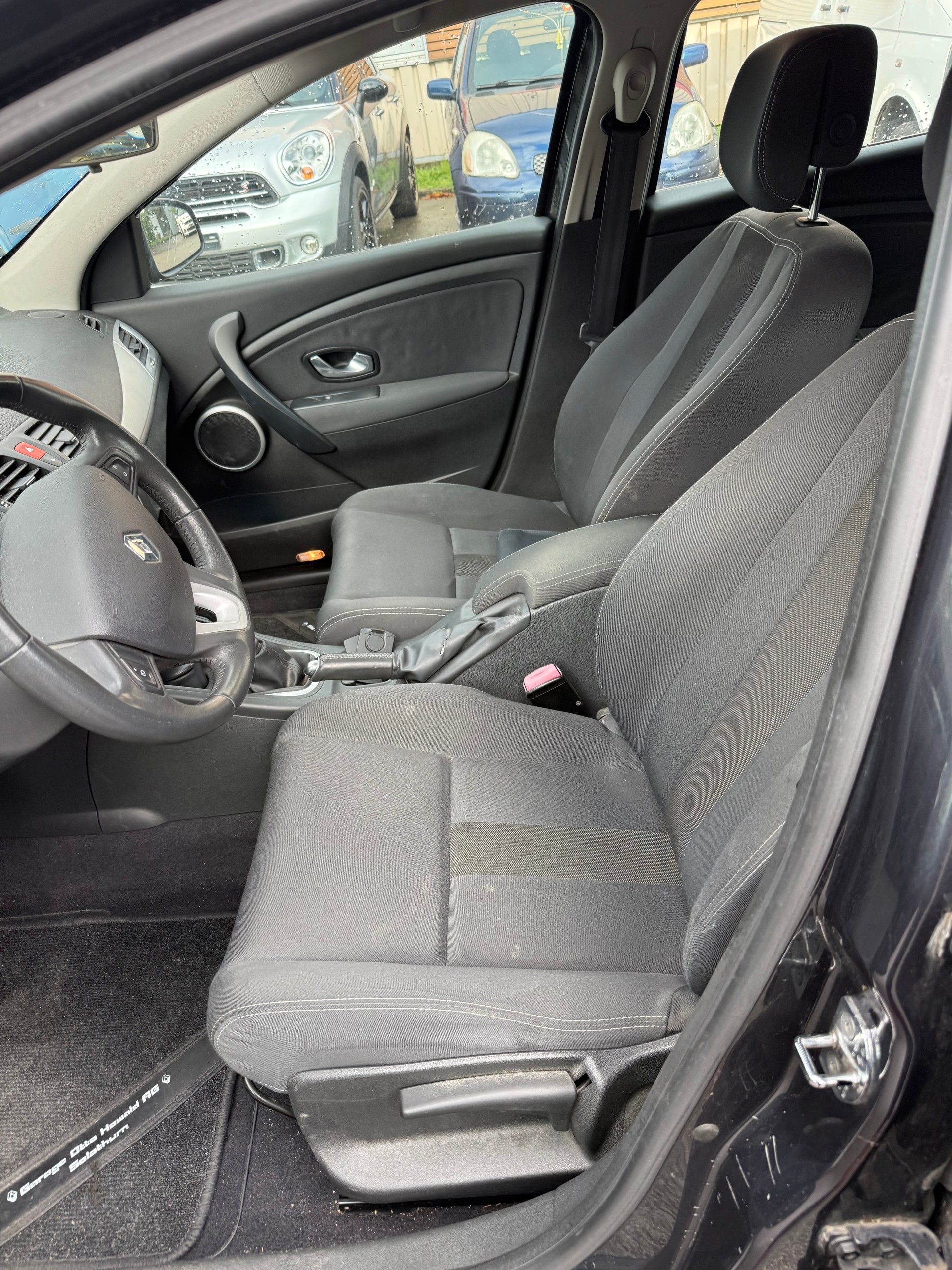 RENAULT Mégane 2.0 16V Turbo Privilège-image-6