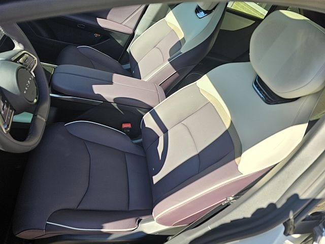 MAZDA CX-6e Takumi Plus-image-11