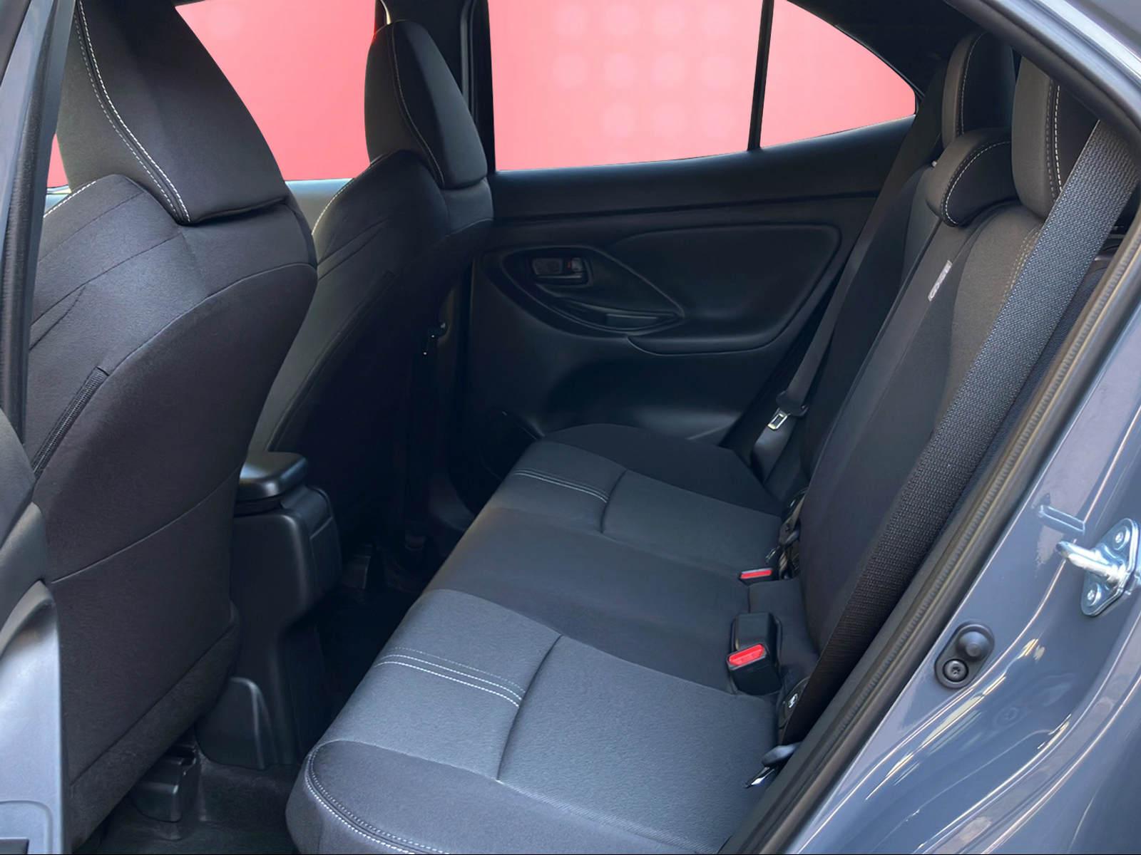 TOYOTA Yaris Cross 1.5 VVT-i HSD Trend AWD-i-image-6