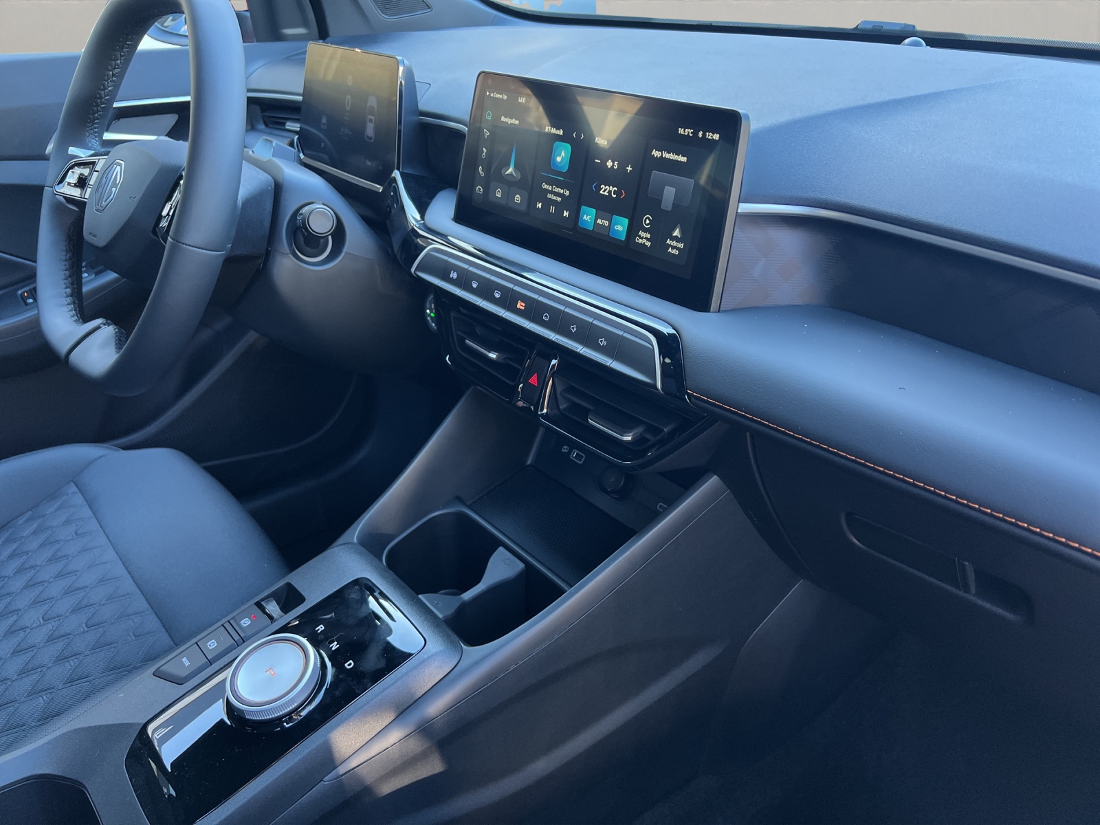 MG 3 1.5 Hybrid Luxury-image-10