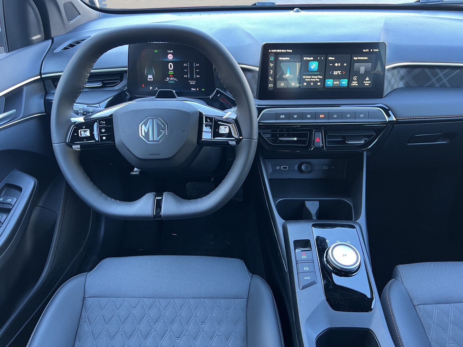 MG 3 1.5 Hybrid Luxury-image-8