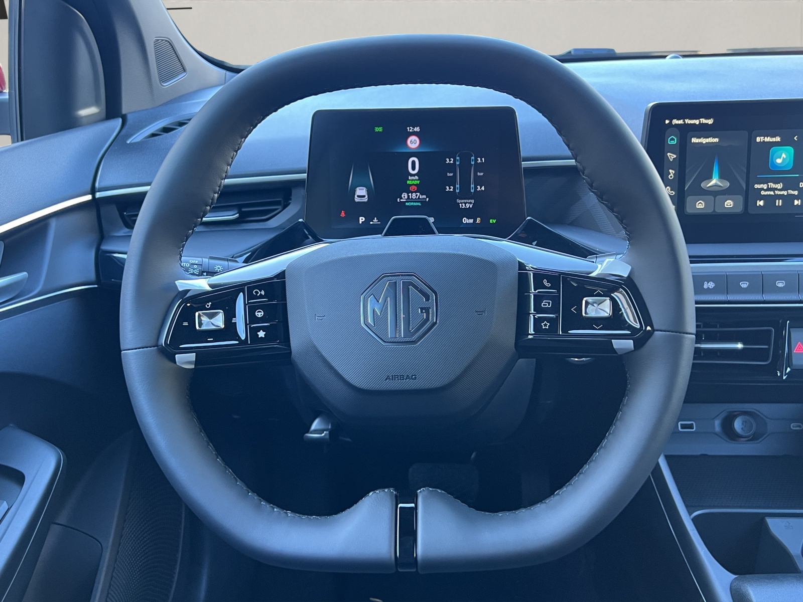 MG 3 1.5 Hybrid Luxury-image-9