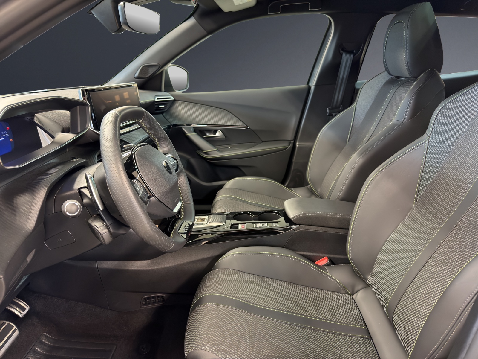 Image PEUGEOT 2008 2008 1.2 145 MHEV GT