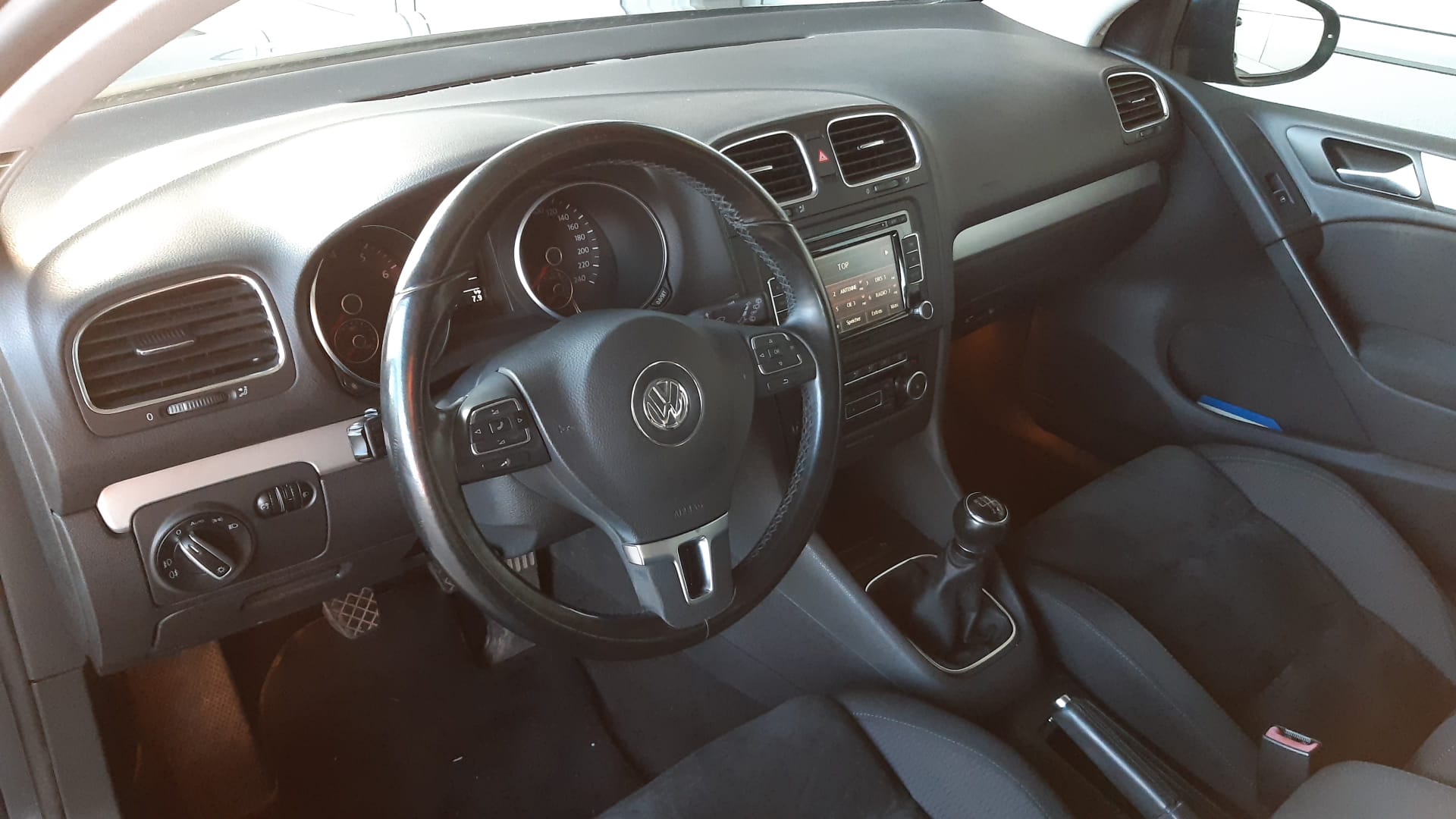 VW Golf 1.4 TSI Highline-image-10