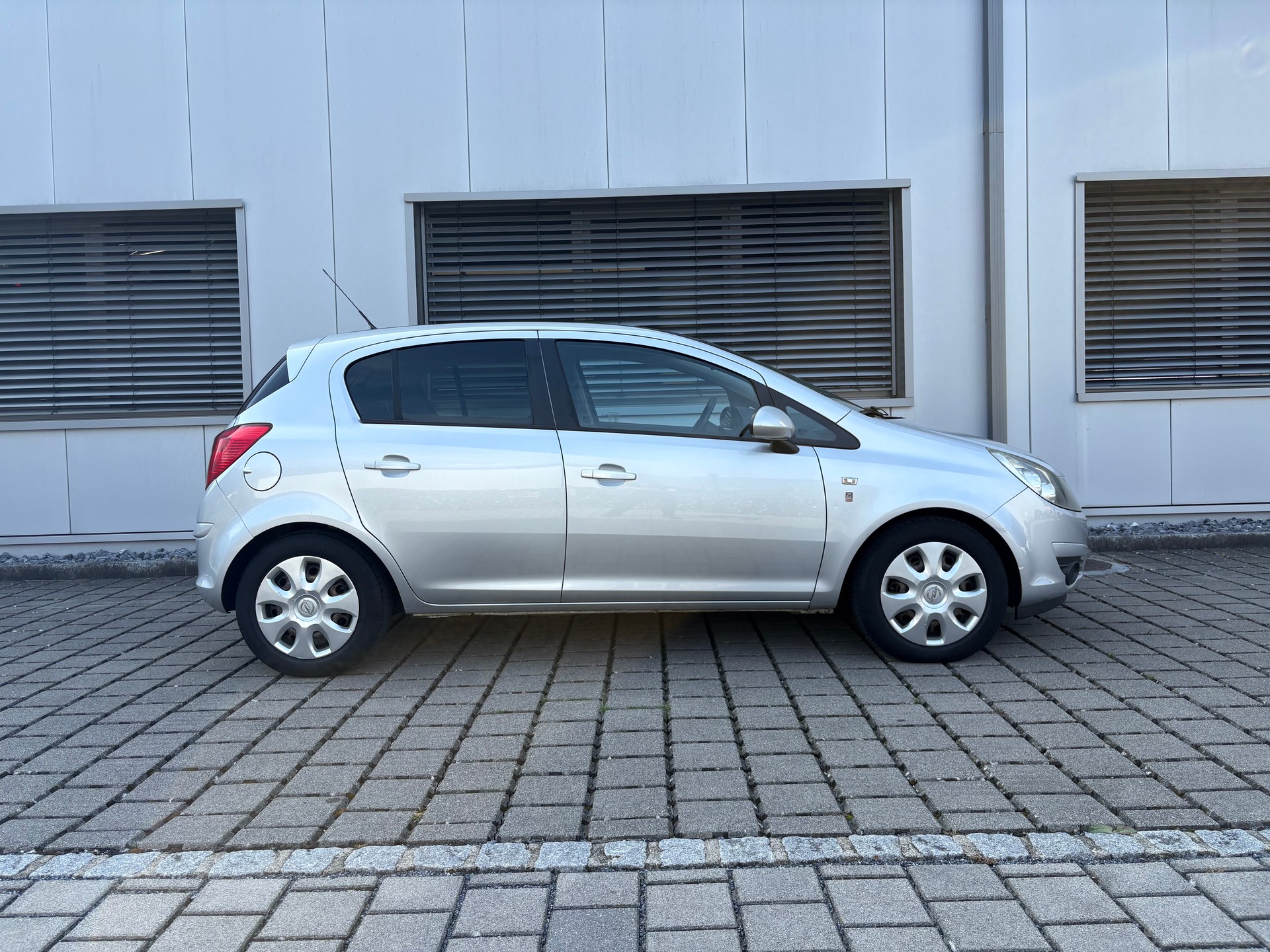 OPEL Corsa 1.4 Frisch ab MFK 09.10.206 & Service-image-15