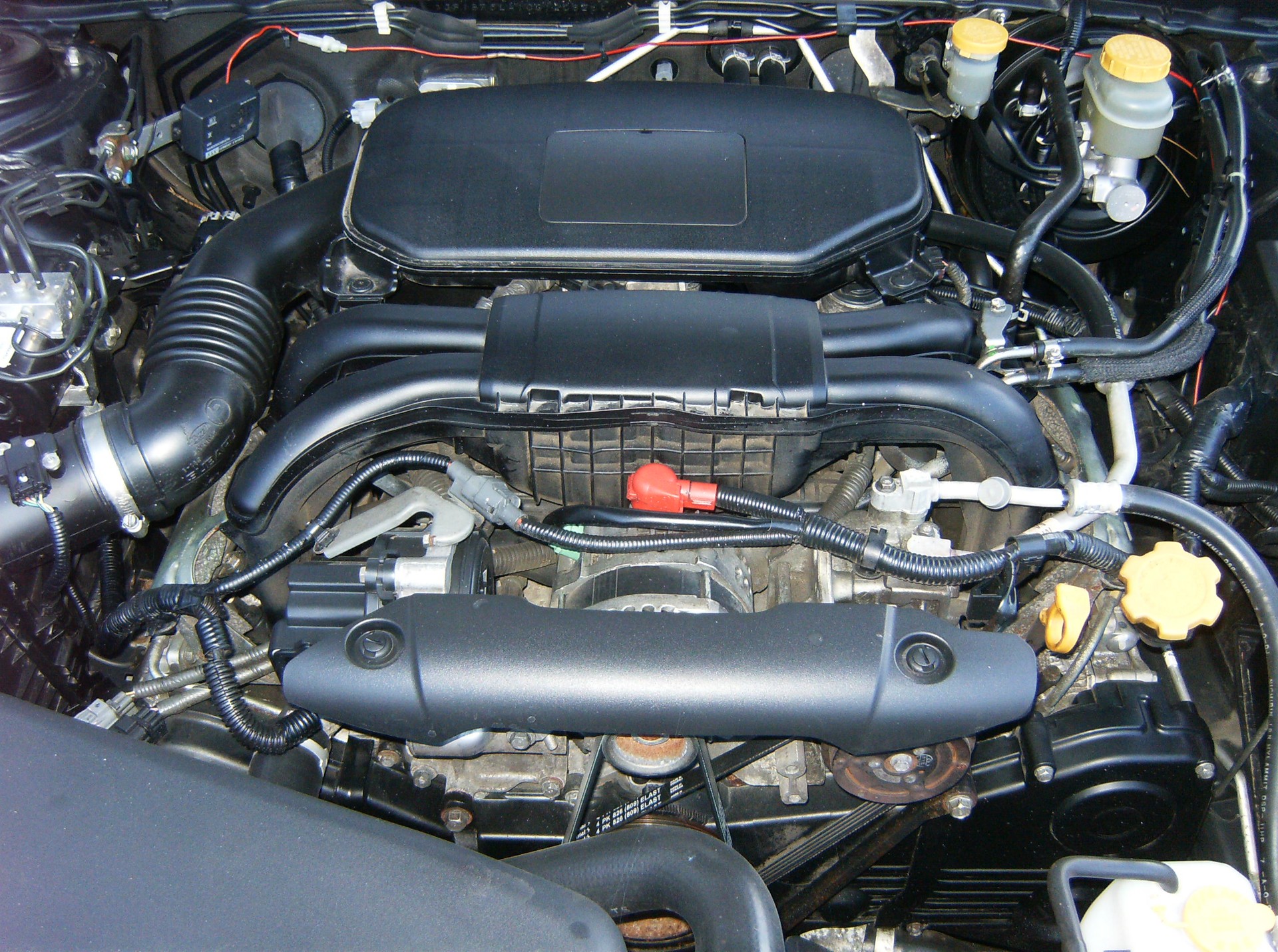 SUBARU Legacy 2.0i Swiss AWD-image-12