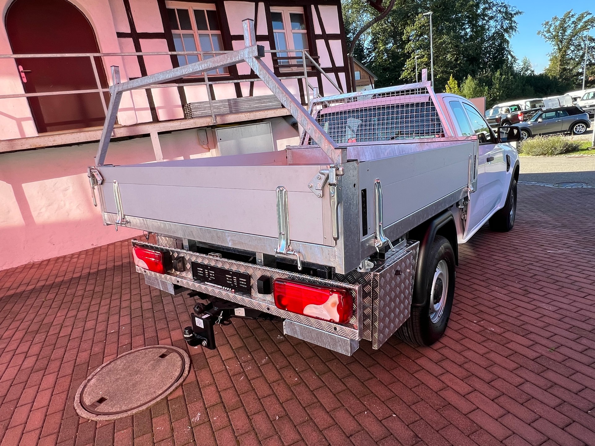 FORD Ranger XL 2.0 Eco Blue Chassis 4x4 / 3 Seiten Kipper-image-14