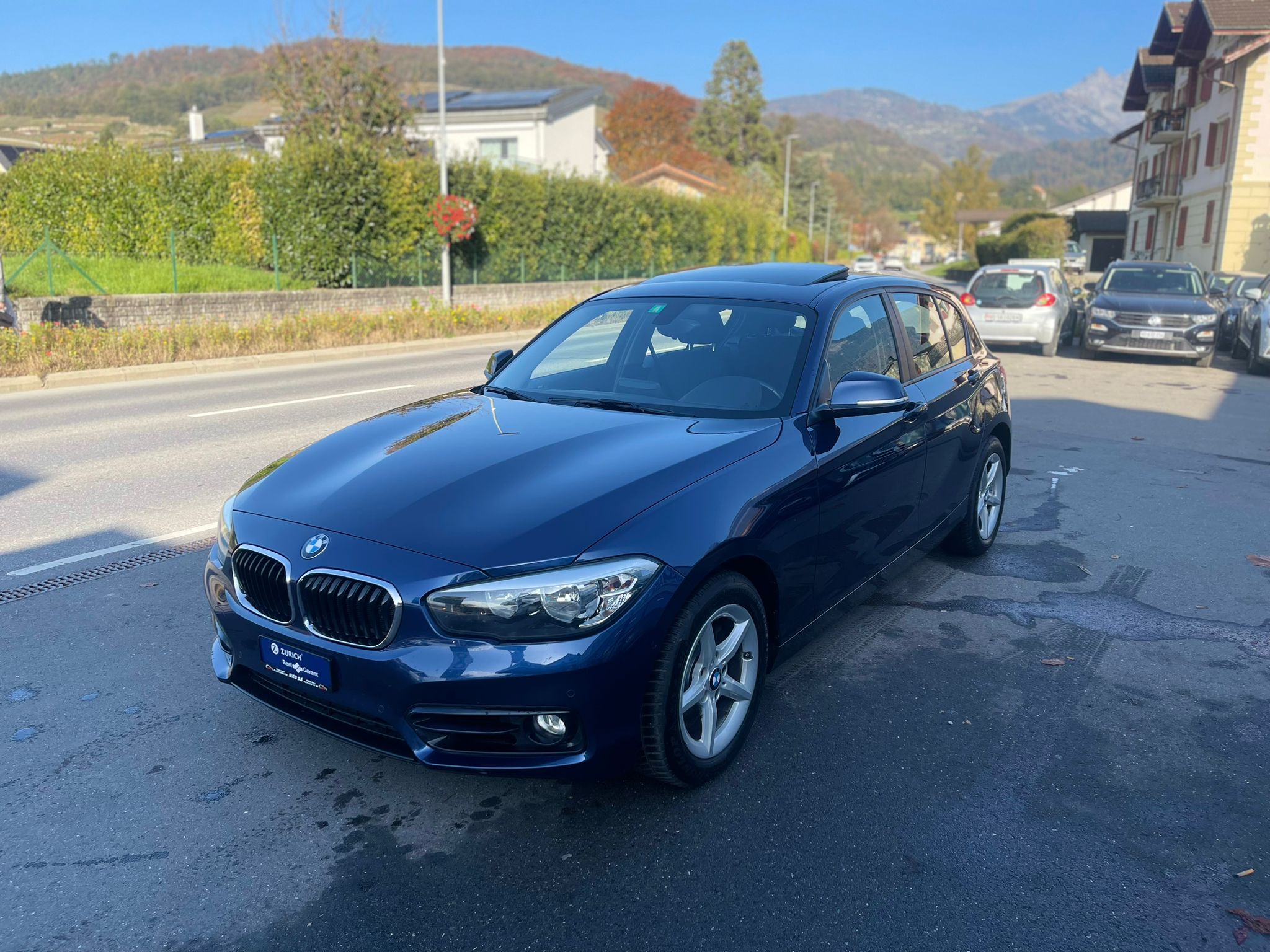 Car photo
