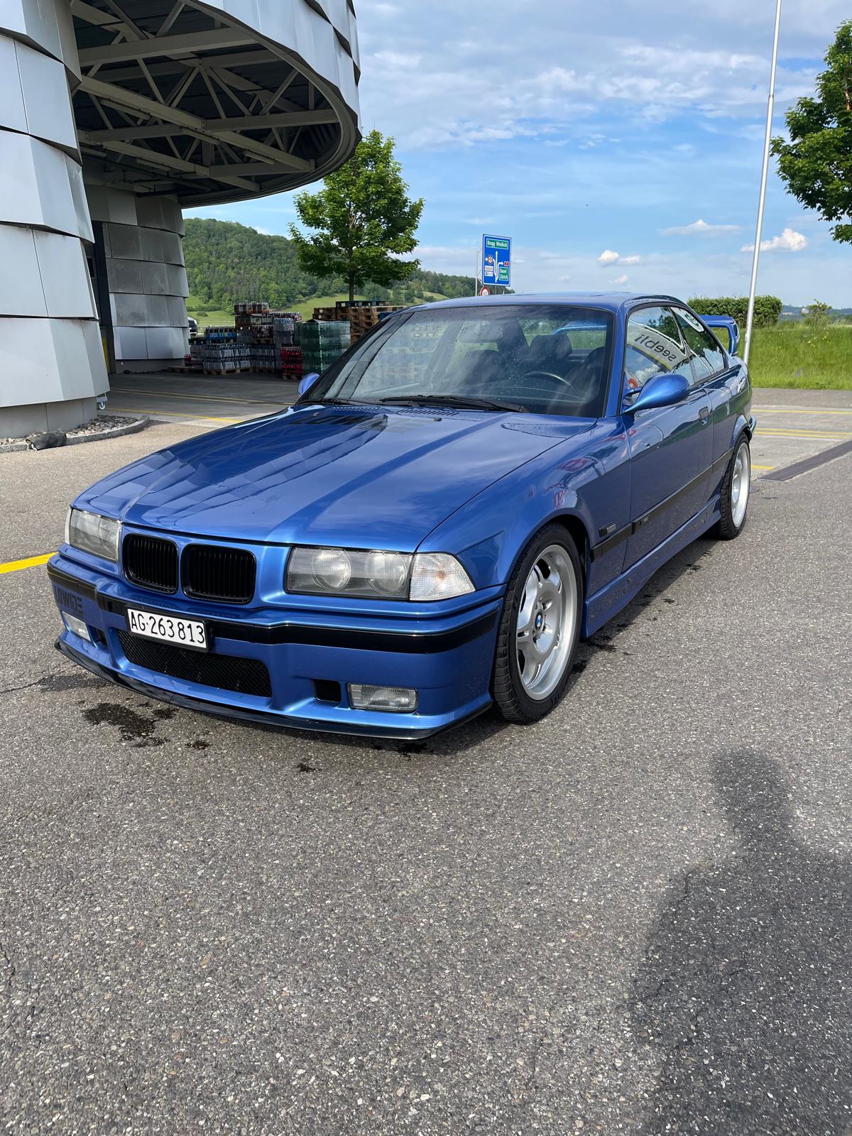 BMW M3 Coupé (Motor 44'000 km!!)-image-1
