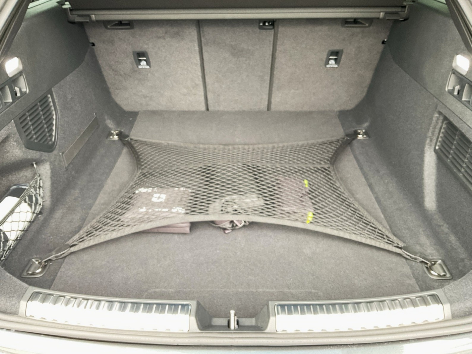AUDI A5 Avant TDI quattro 150 kW S tronic-image-13