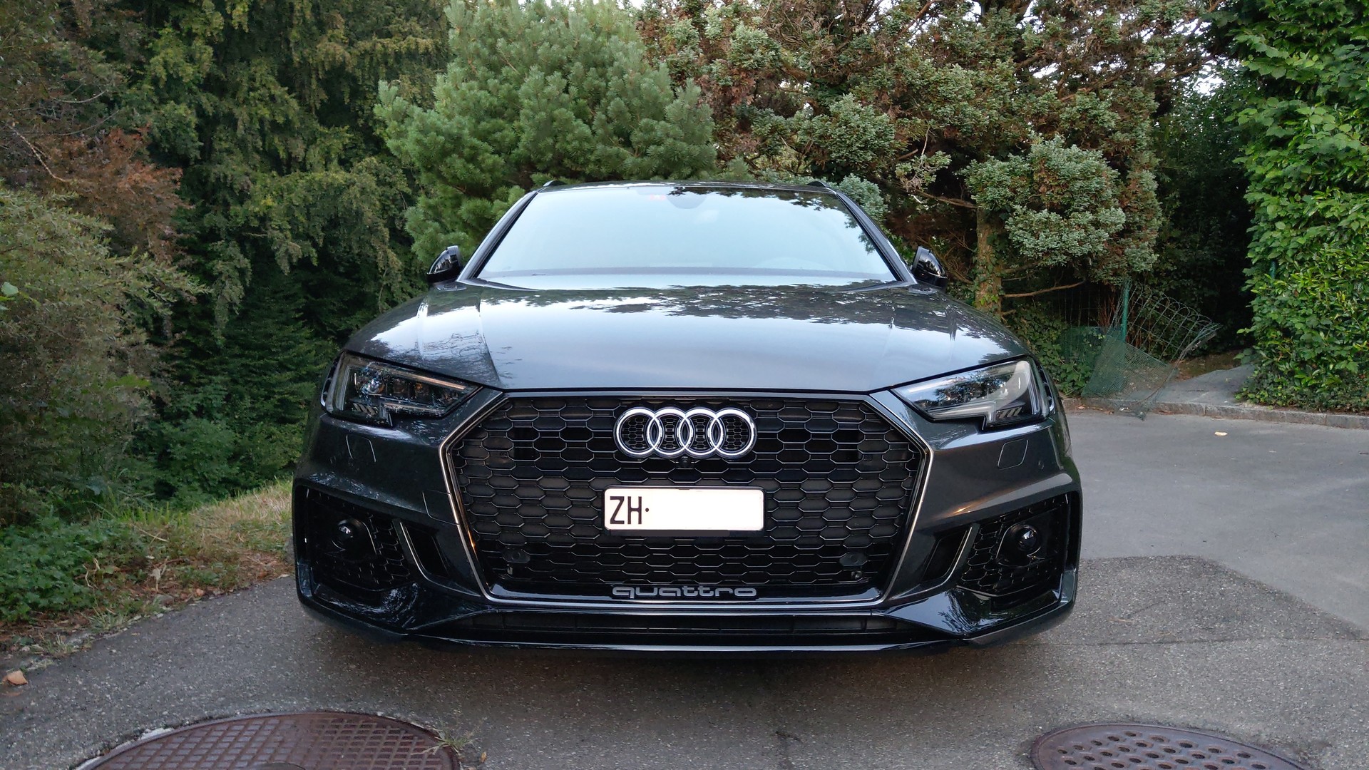 AUDI RS4 Avant 2.9 TFSI quattro tiptronic-image-2