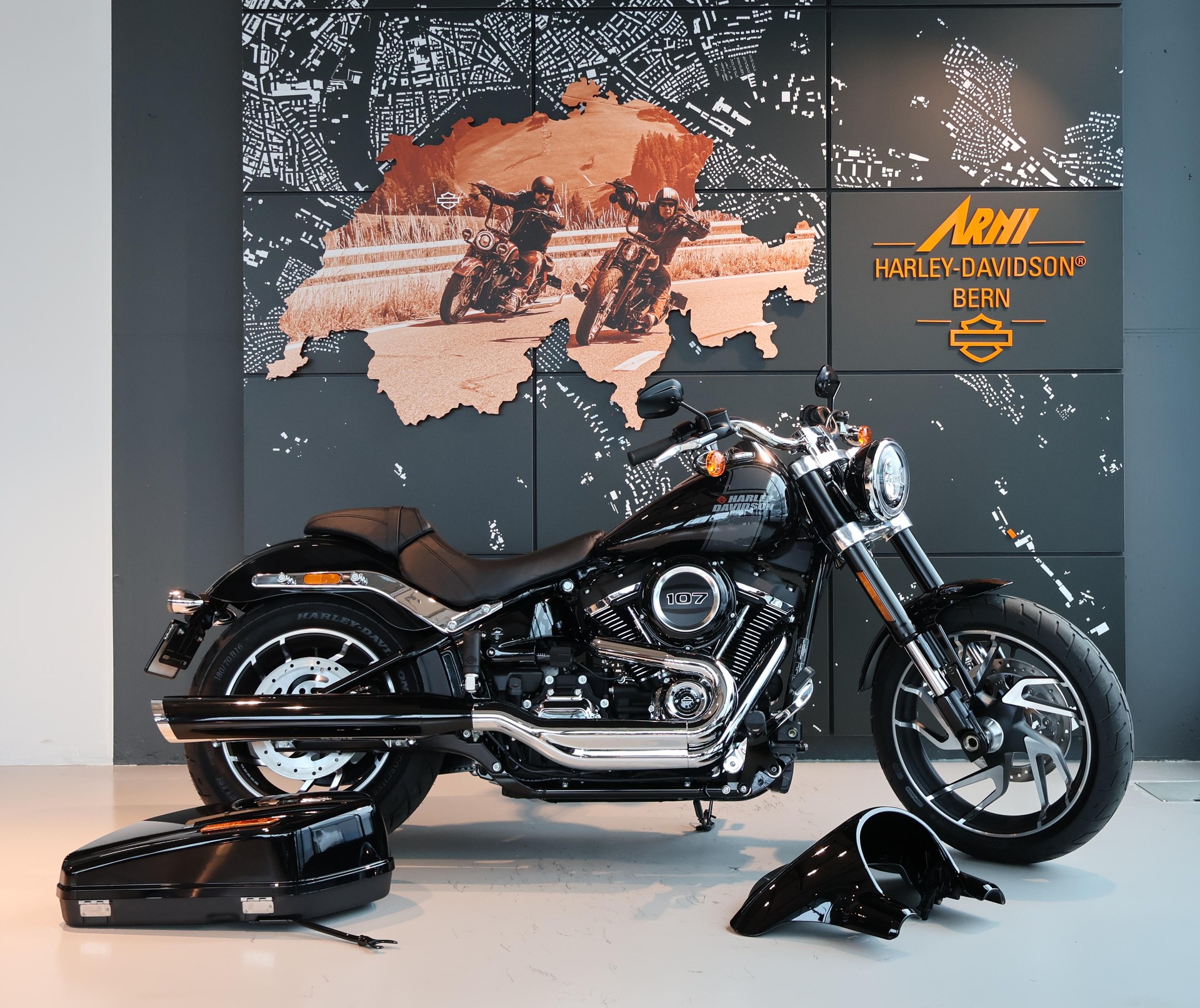 HARLEY-DAVIDSON FLSB Sport Glide 107 ABS-image-1
