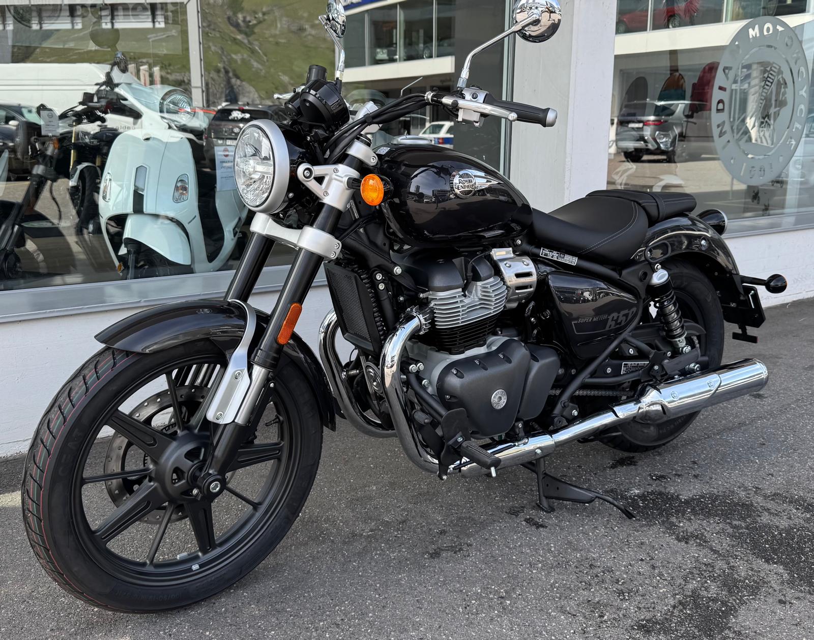 ROYAL ENFIELD Super Meteor 650 Astral-image-14