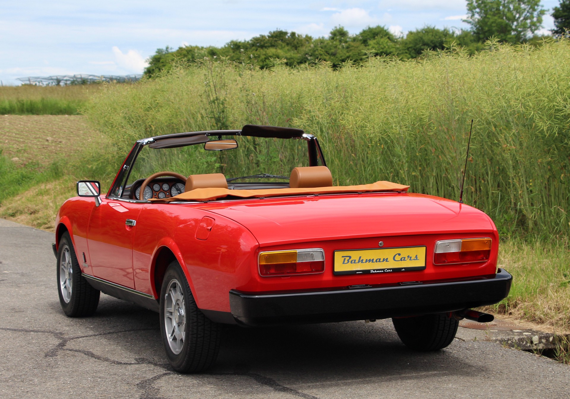 PEUGEOT 504 Cabriolet-image-22