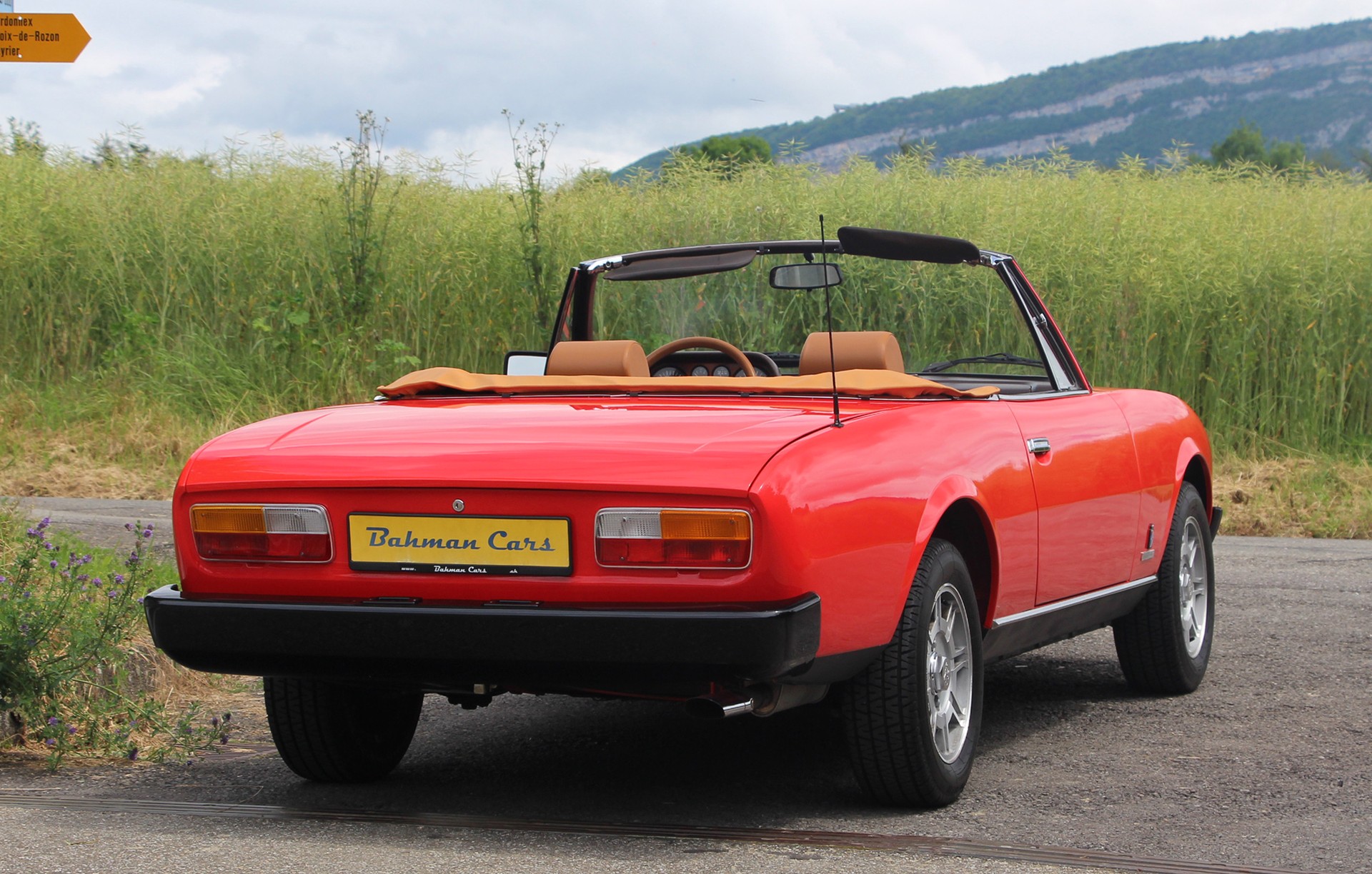 PEUGEOT 504 Cabriolet-image-5