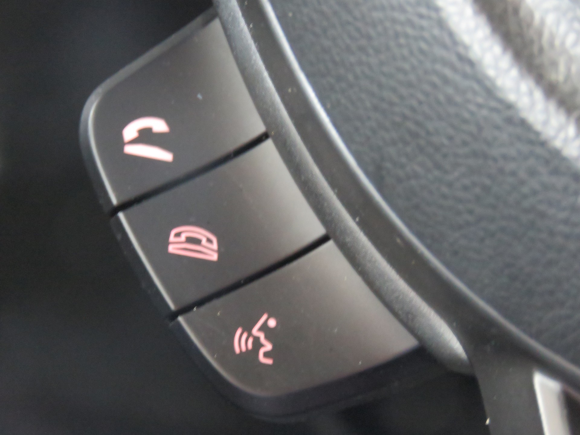 SUZUKI Swift 1.2 Compact Hybrid CVT (Automat)-image-20