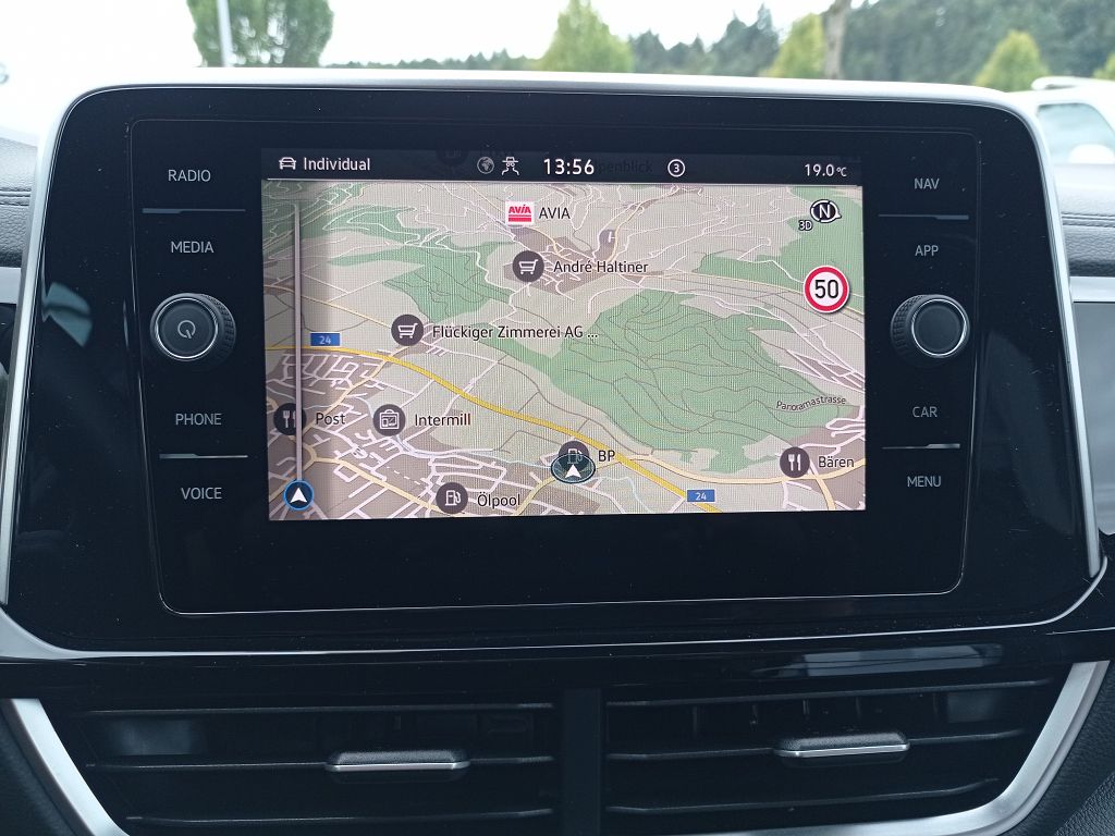 VW T-Roc 2.0 TSI R-Line DSG 4Motion-image-15