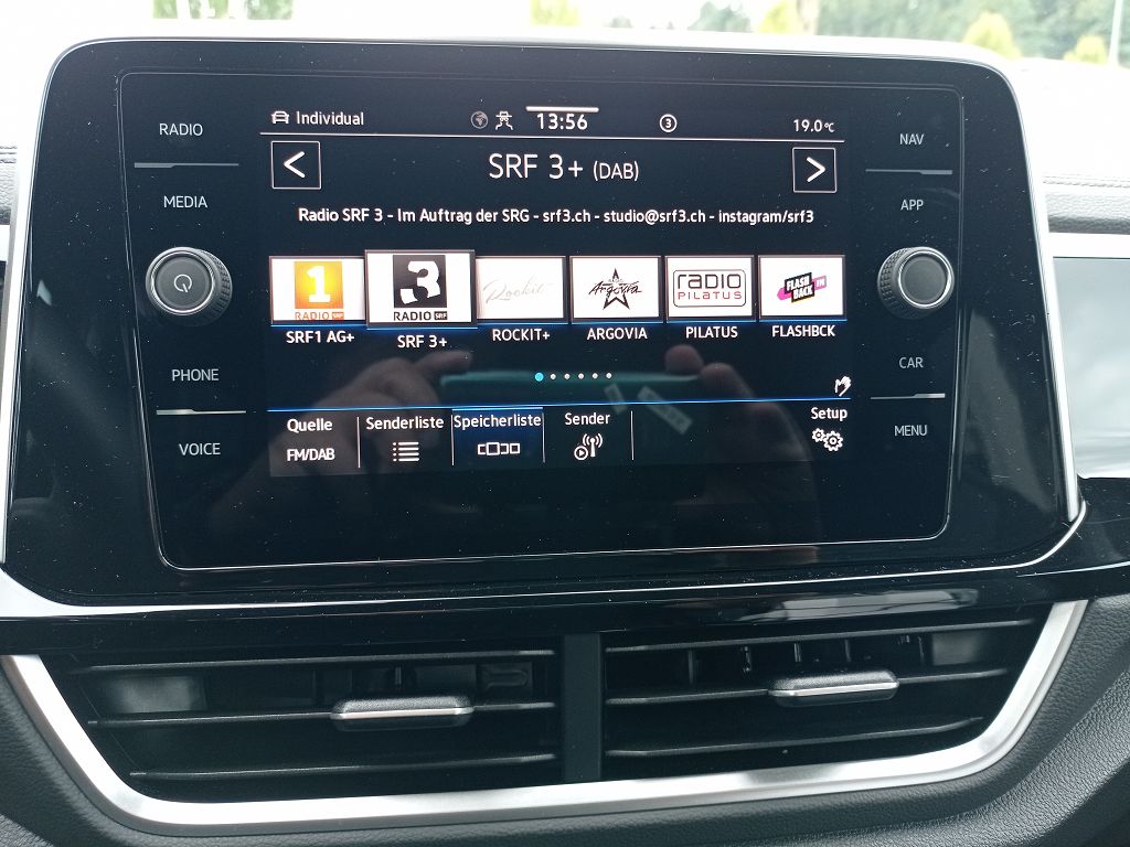 VW T-Roc 2.0 TSI R-Line DSG 4Motion-image-12