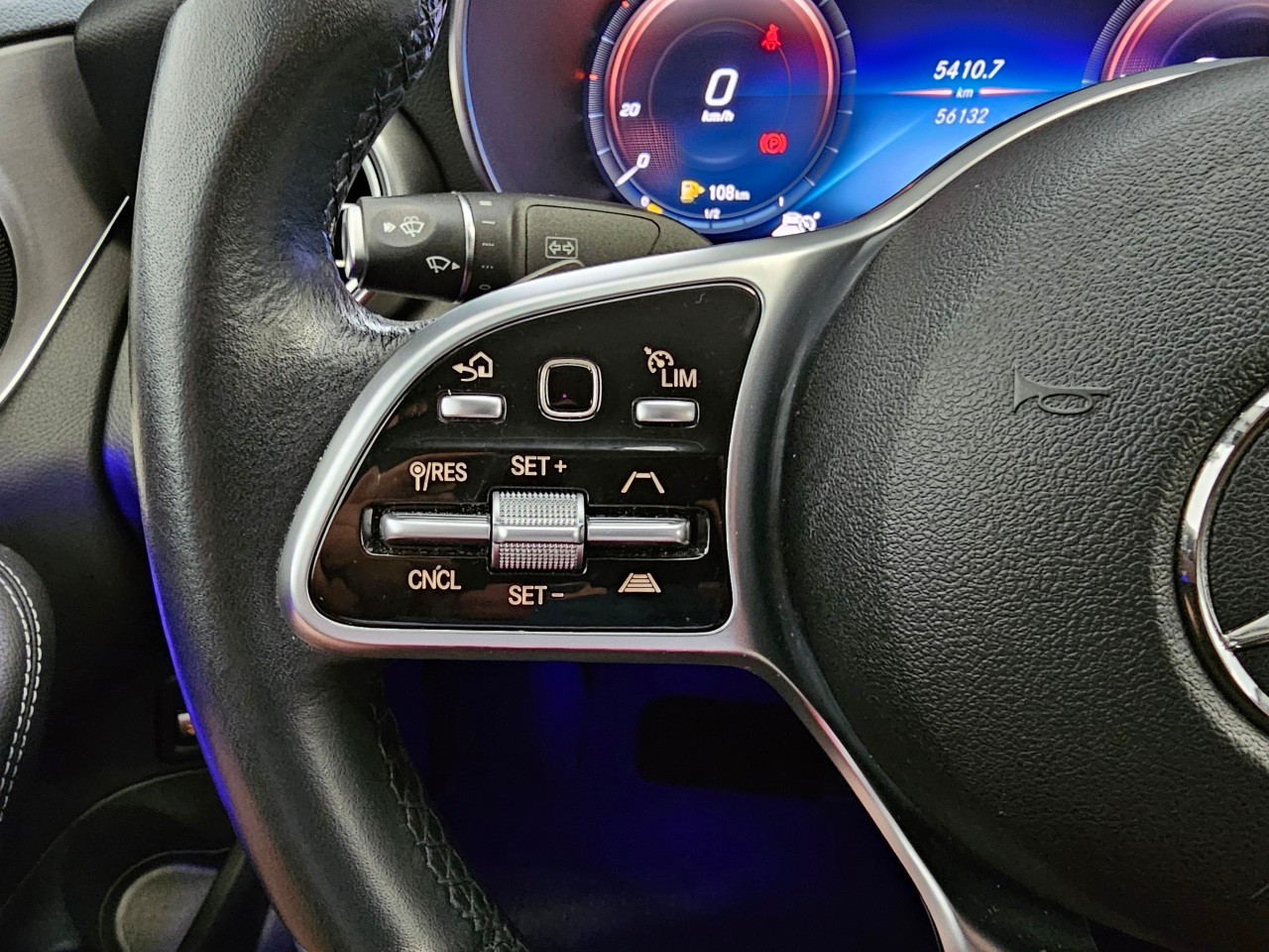 MERCEDES-BENZ C 300 d Avantgarde 9G-Tronic-image-12