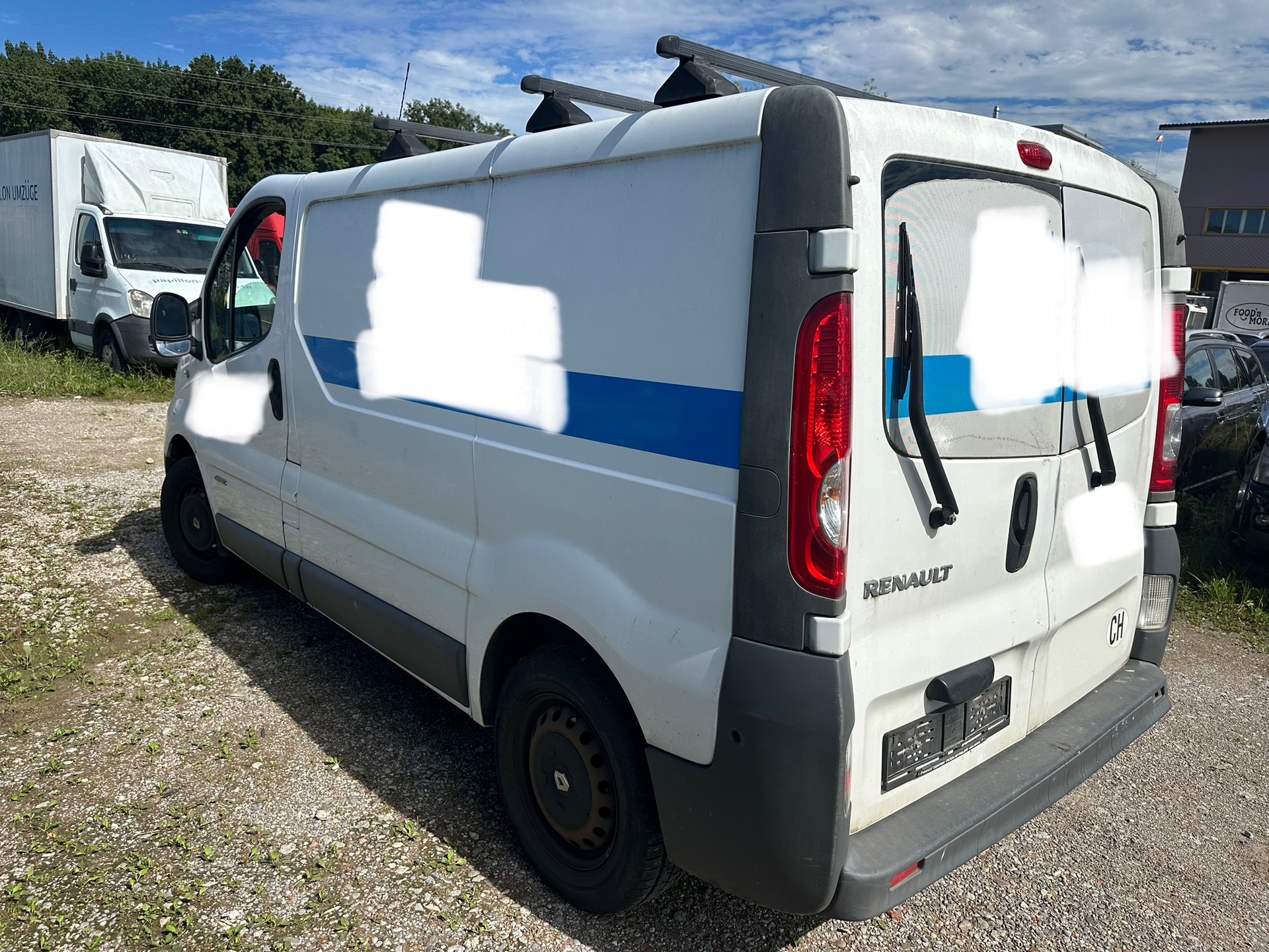 RENAULT Trafic 2.0 dCi 115 2.9t L1H1-image-3