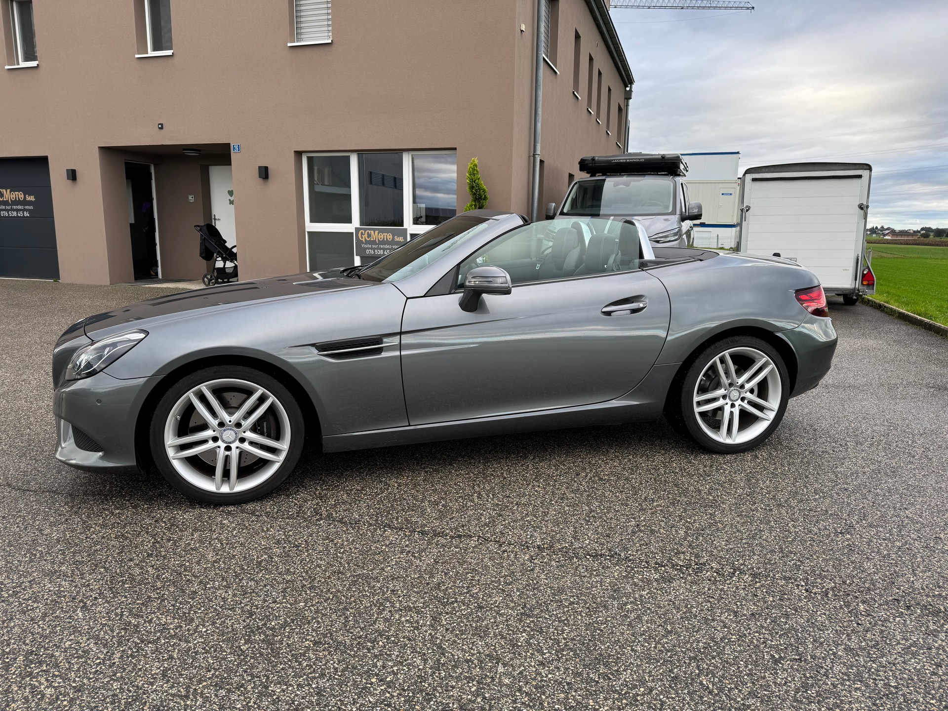 MERCEDES-BENZ SLC 300 9G-Tronic-image-2