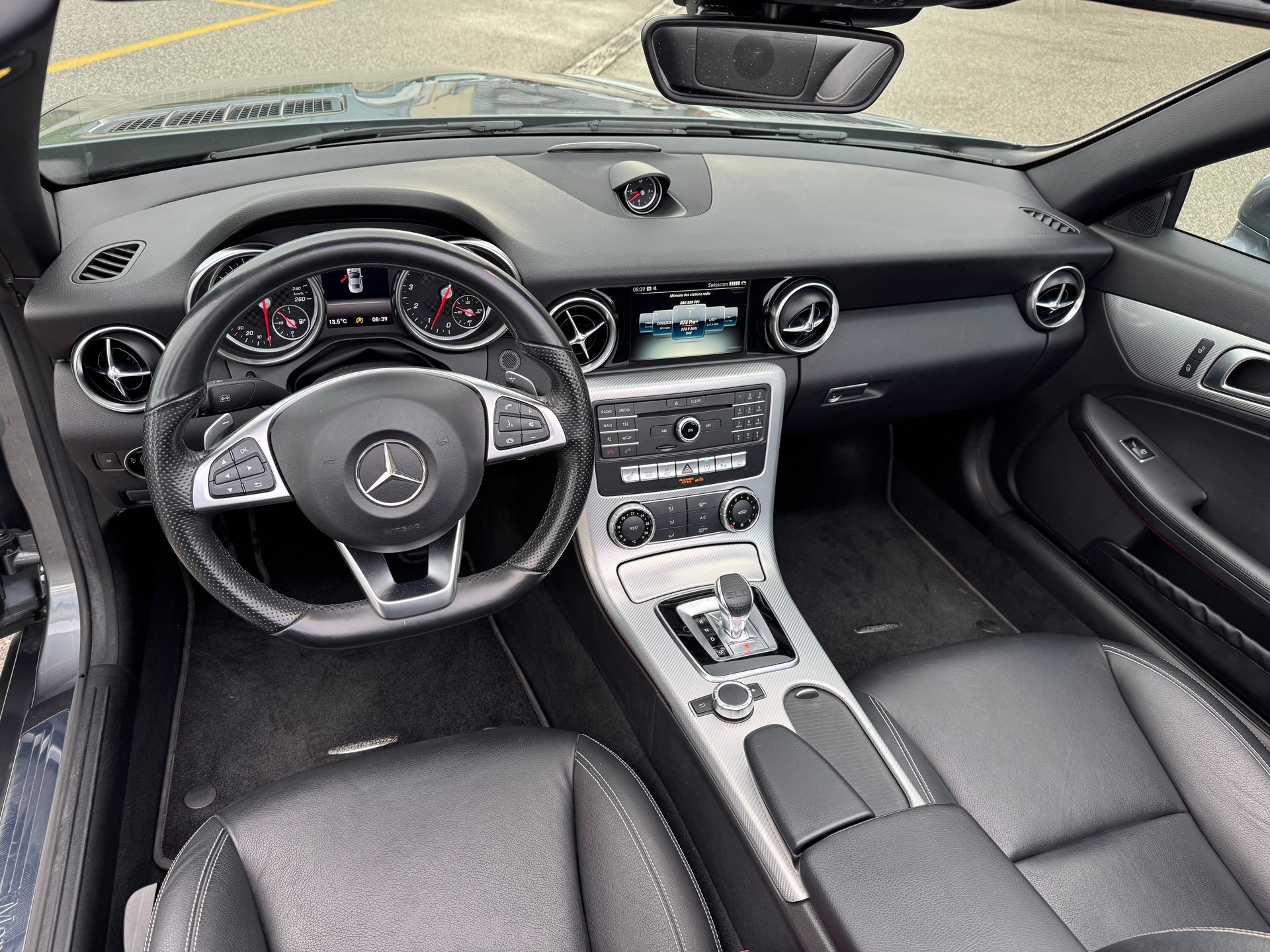 MERCEDES-BENZ SLC 300 9G-Tronic-image-4