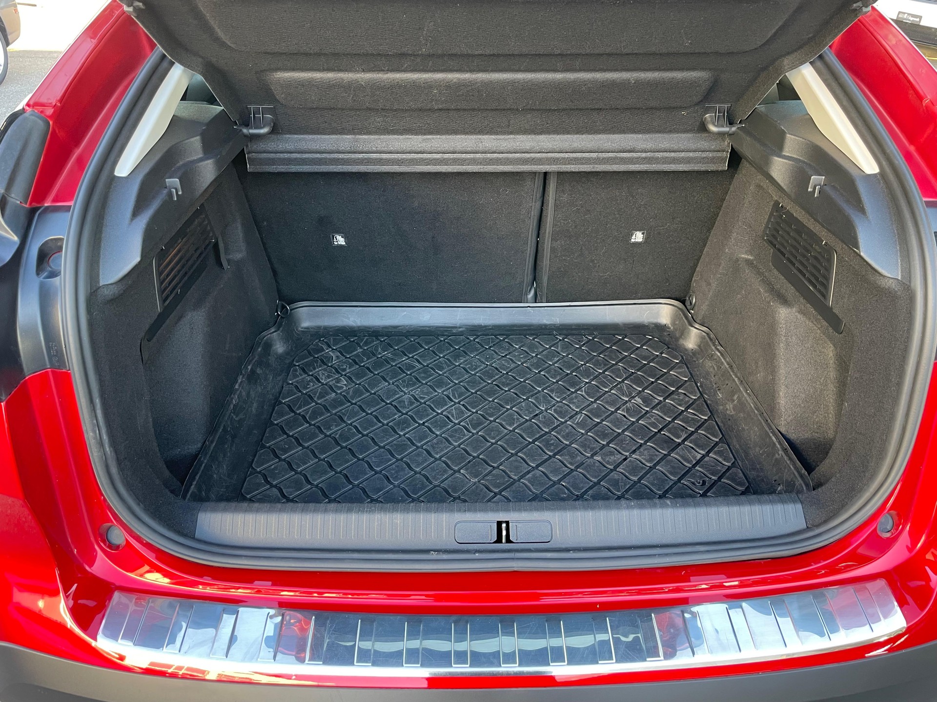 CITROEN C4 1.2 Pure Tech Live Pack-image-8