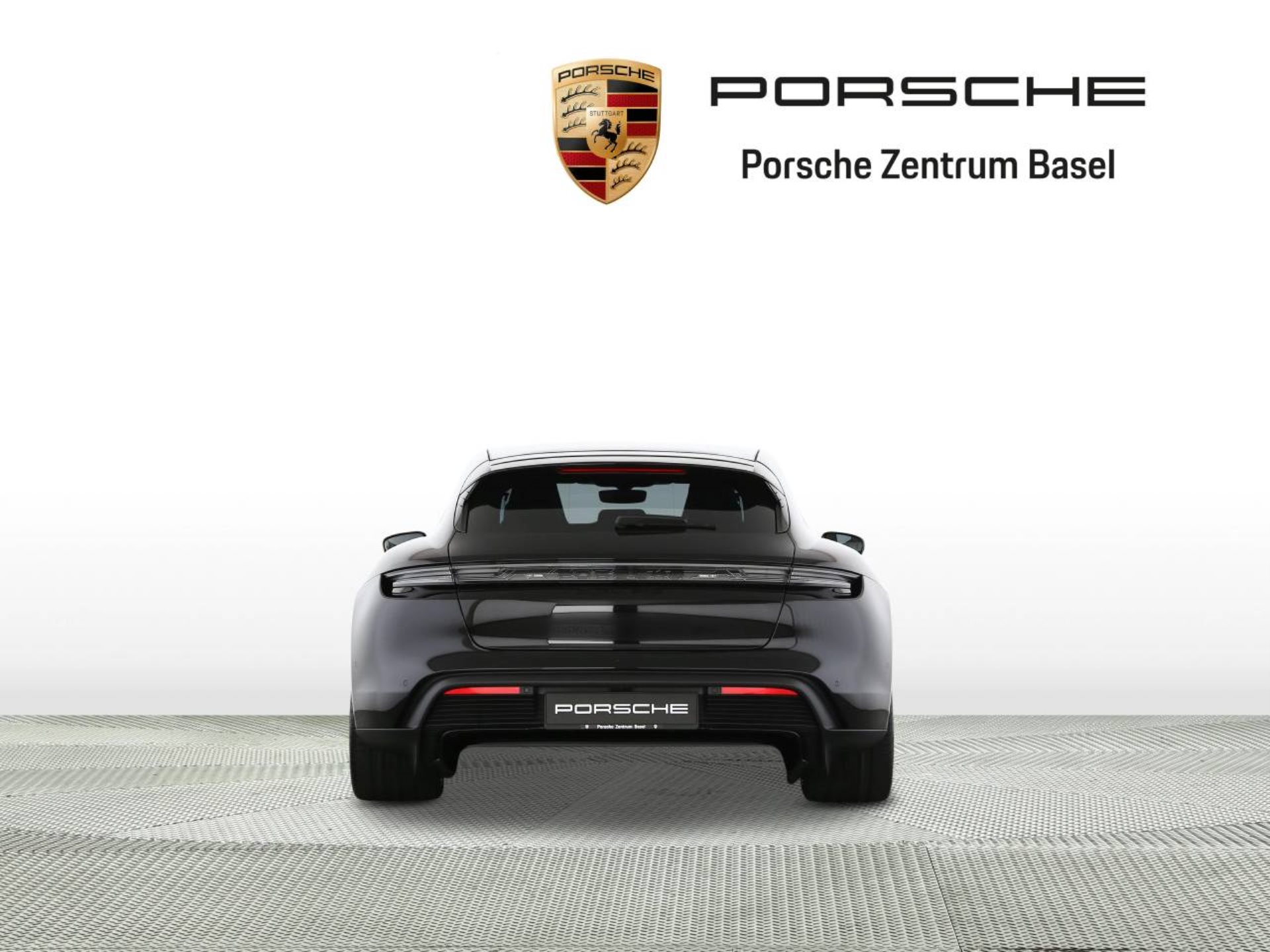 PORSCHE Taycan GTS Sport Turismo-image-7