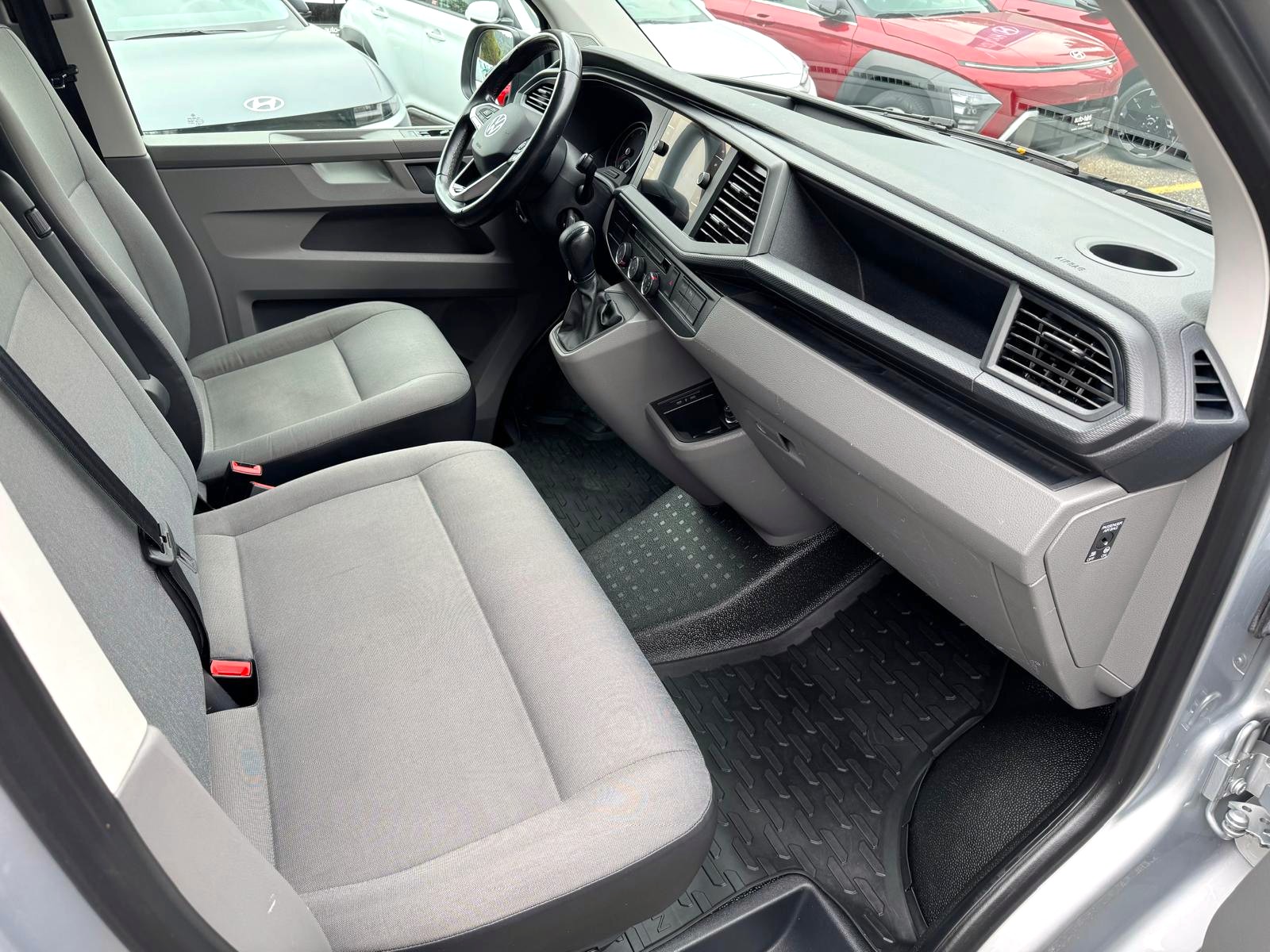 VW T6.1 2.0 Bi-TDI 4M DSG-image-2