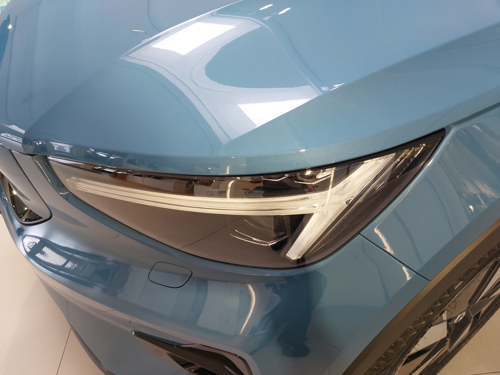 VOLVO C40 E80 Ultimate-image-15
