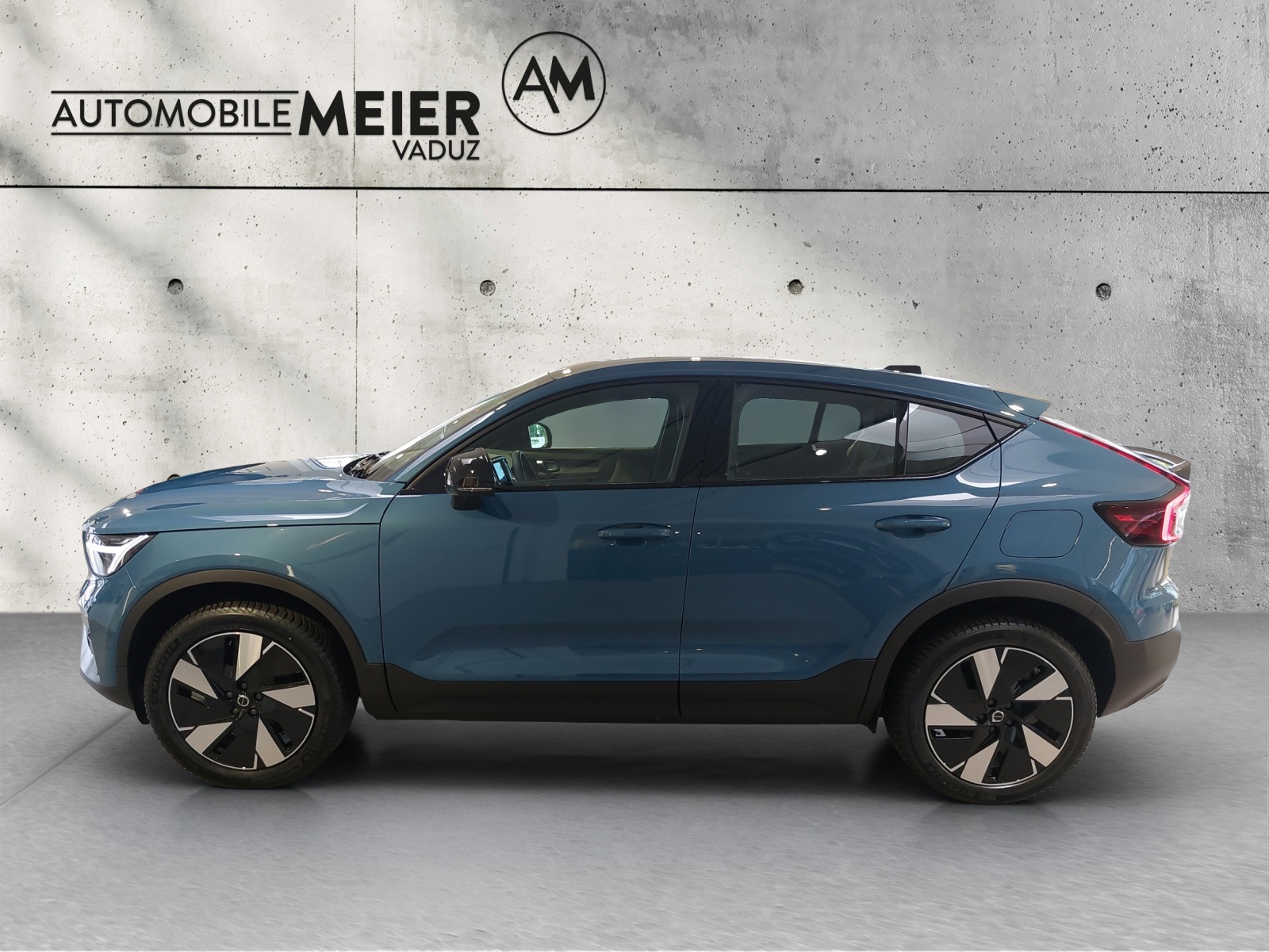 VOLVO C40 E80 Ultimate-showroom-element-2
