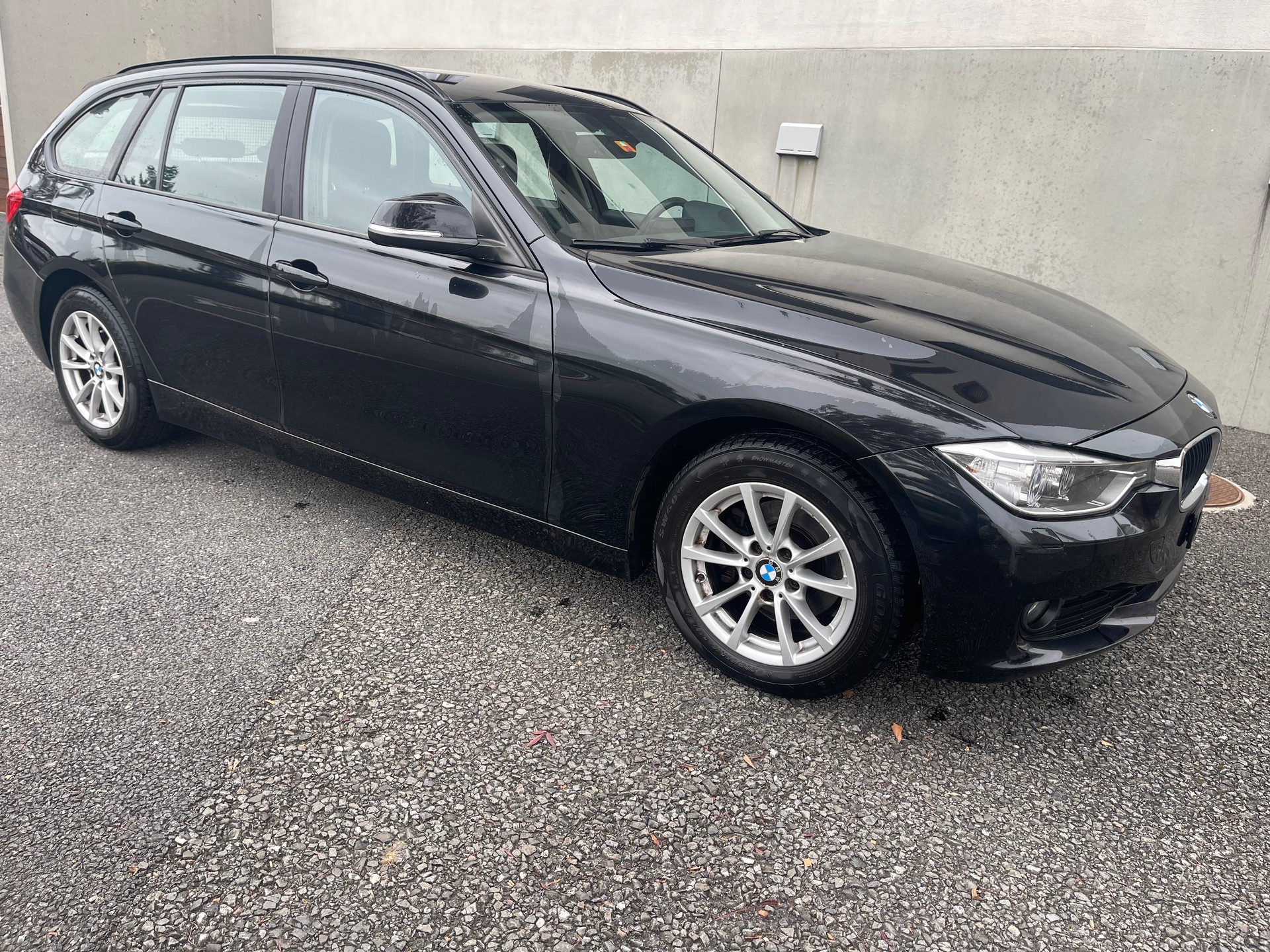 BMW 316d Touring Business Steptronic-image-2